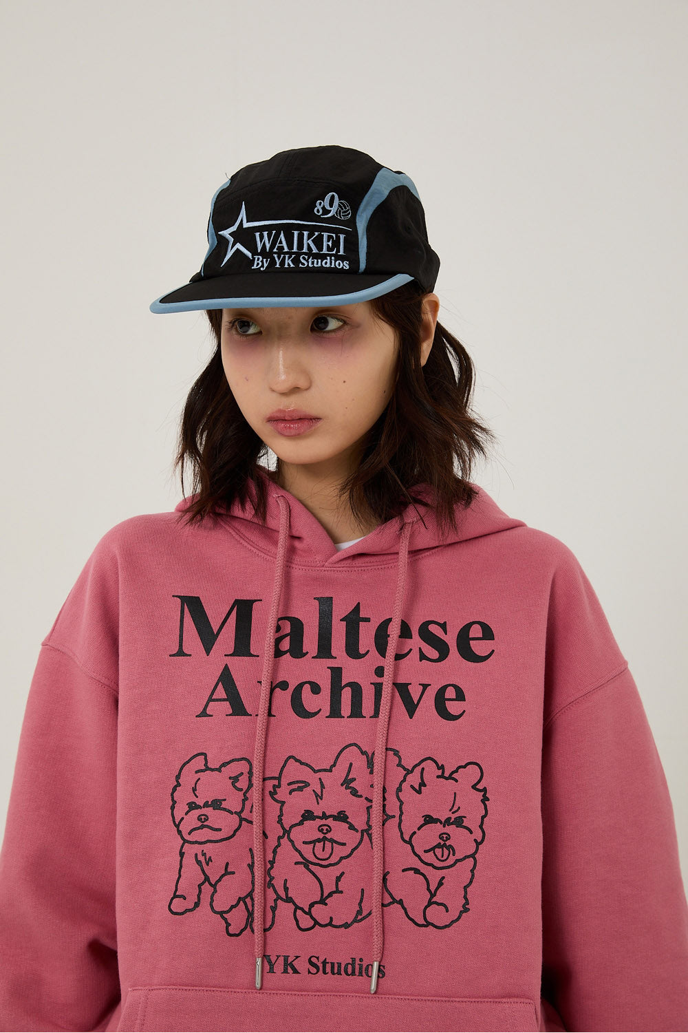 WAIKEI -  Maltese archive line graphic hood DUST PINK