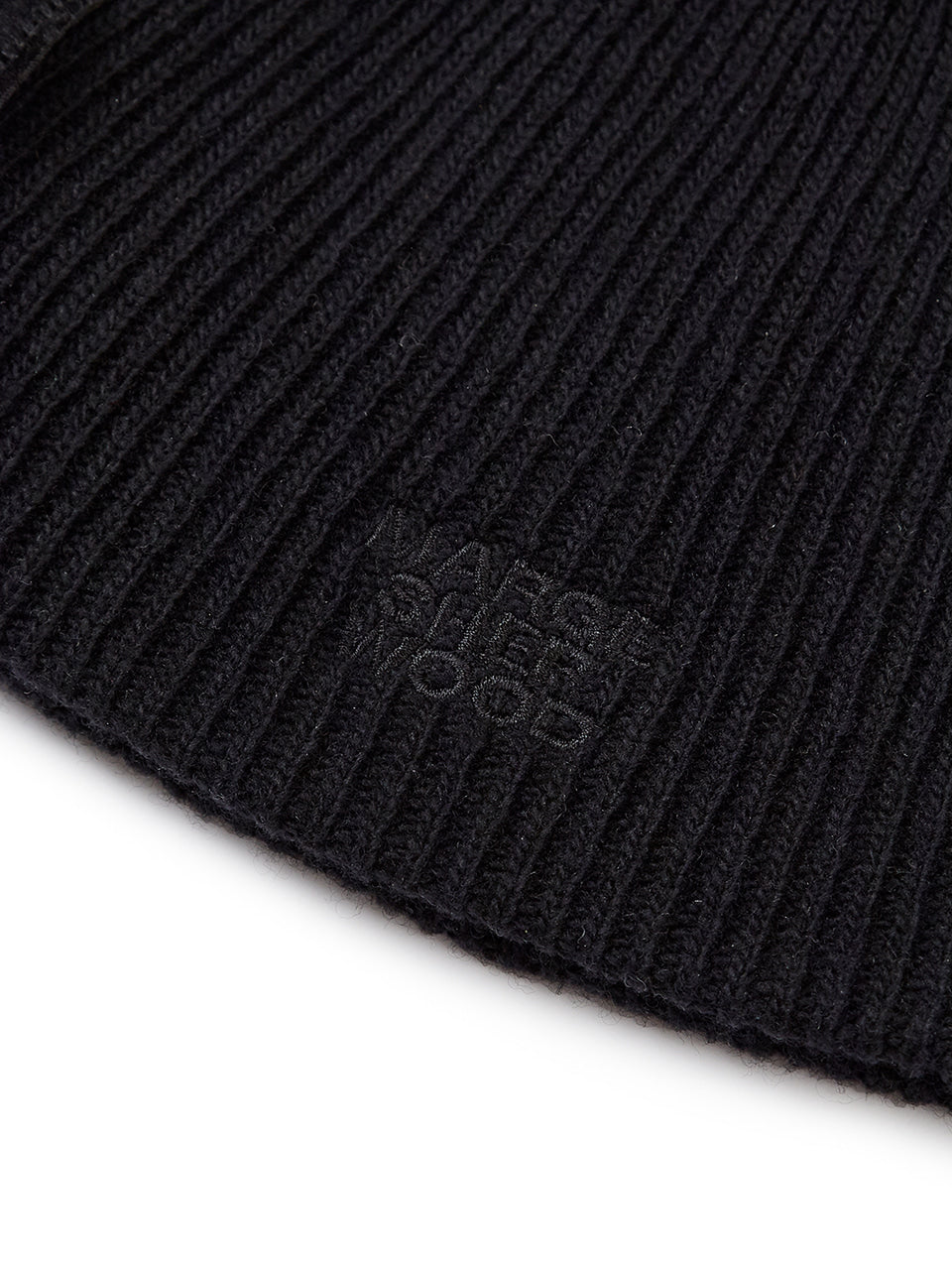 MARGESHERWOOD - RIBBON LOGO KNIT BEANIE_black