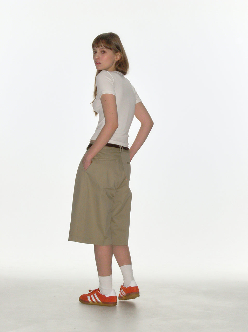 CRANK -  RIVET BERMUDA PANTS_BEIGE