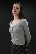 DRYROSE -  SNAP SHIRRING TOP (GRAY)