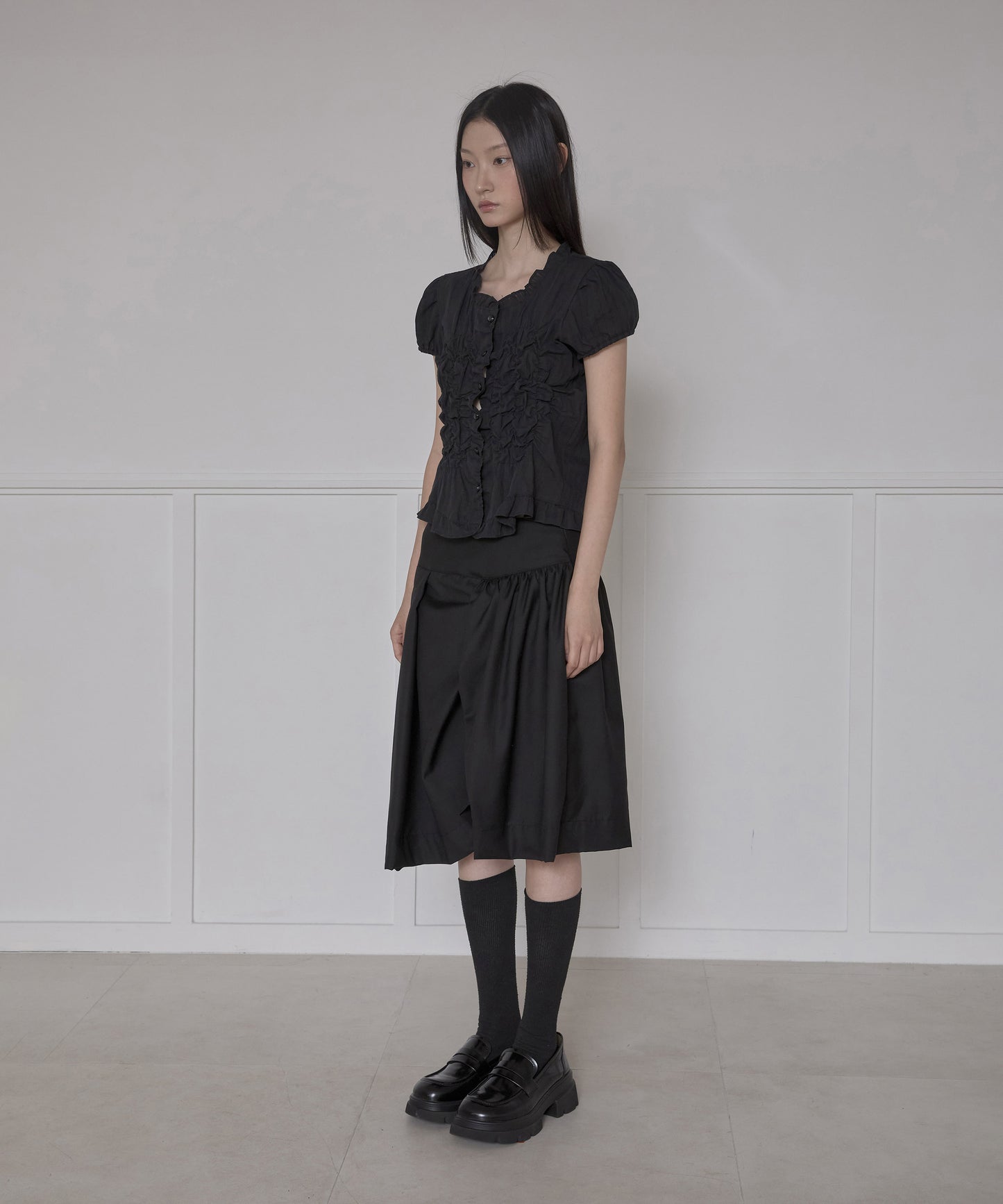FLAREUP - Saya Frill Puff Blouse / Black