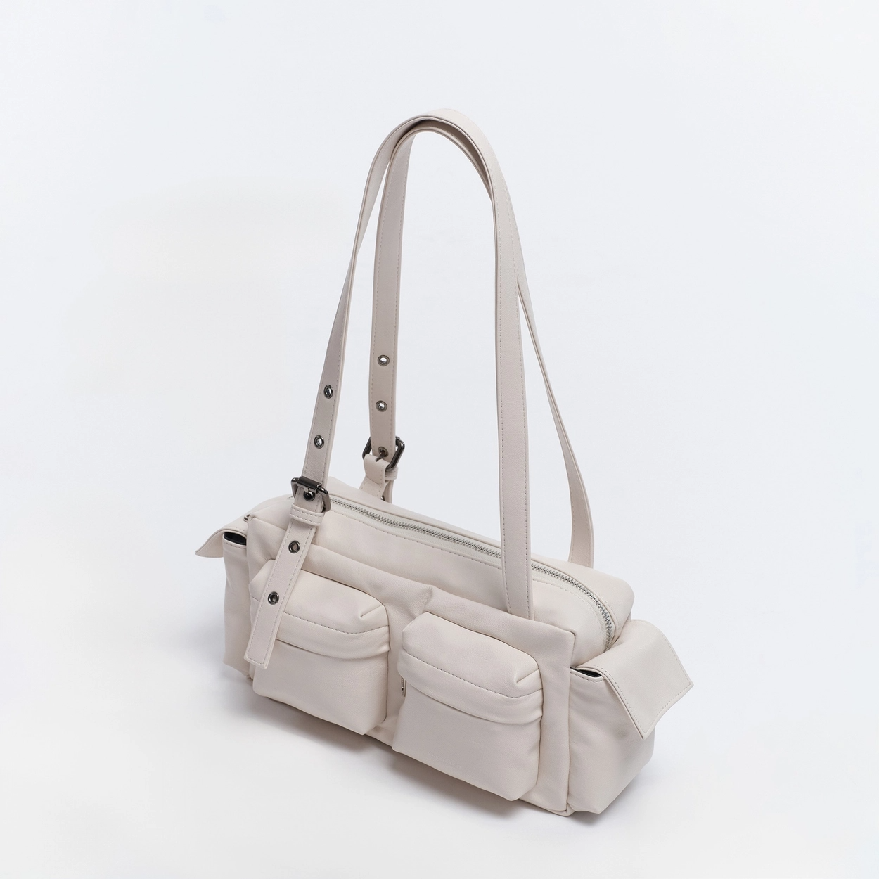 SAMO ONDOH - pocket utility bag M nappa ivory