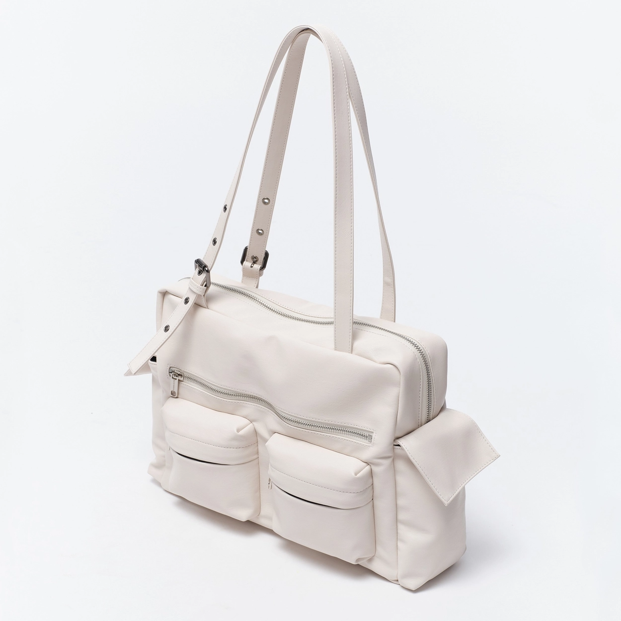 SAMO ONDOH - pocket utility bag L nappa ivory