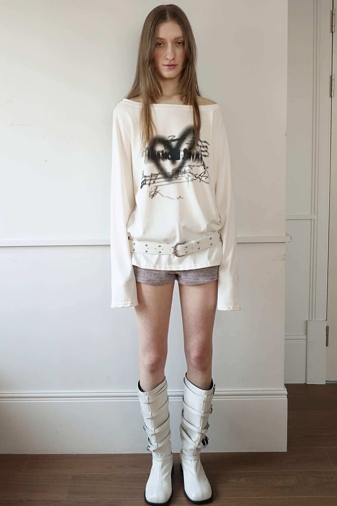 CERRIC -  HEART BOAT NECK TOP / IVORY