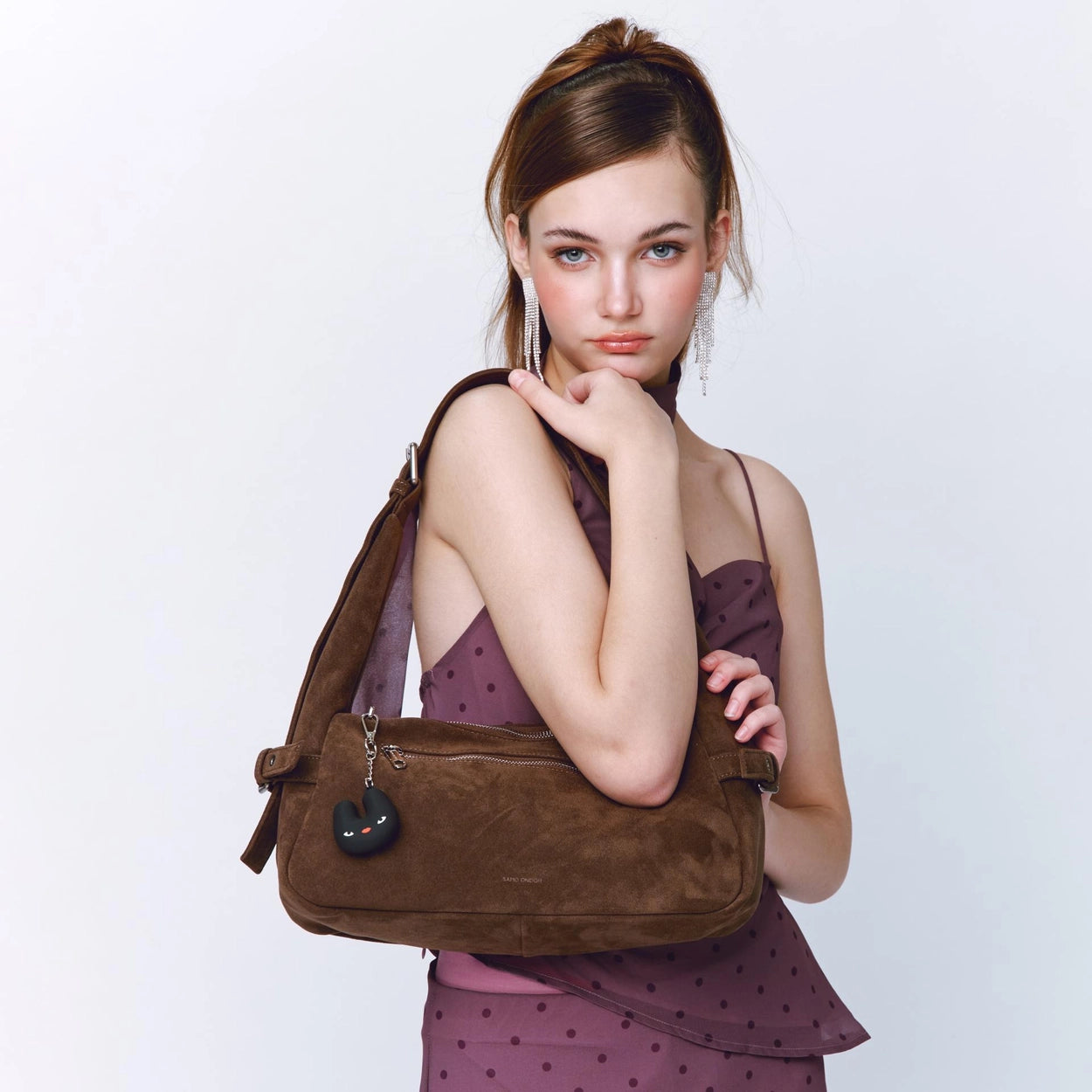 SAMO ONDOH -  atta bag M suede brown