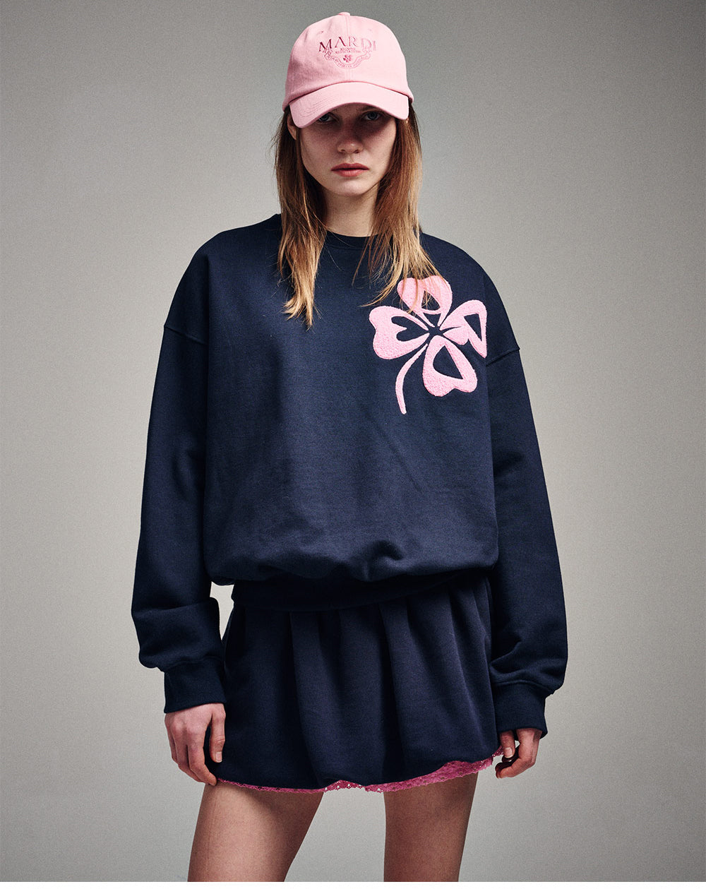 MARDI MERCREDI -  SWEATSHIRT CLOVERMARDI BOUCLE_NAVY PINK