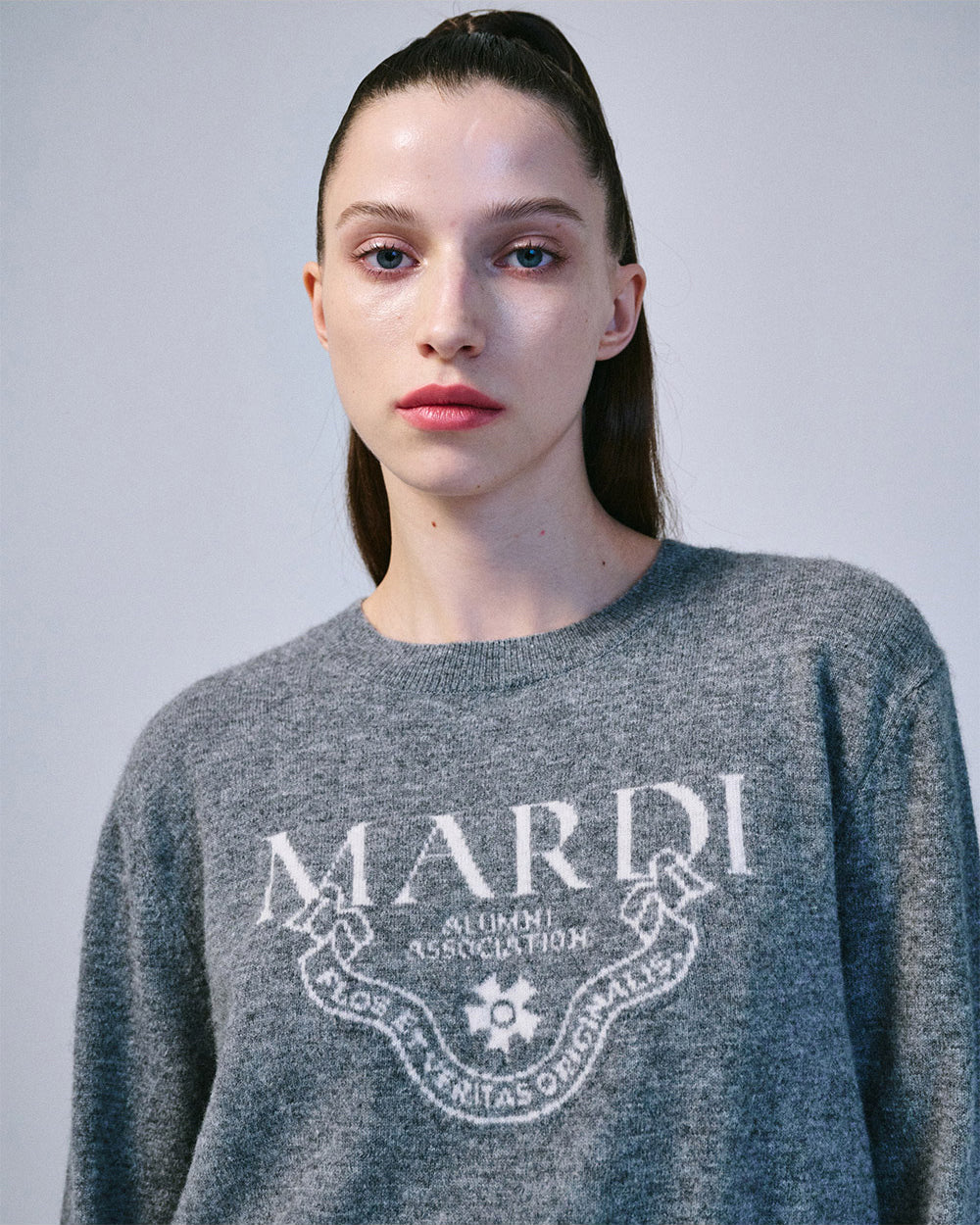 MARDI MERCREDI -  CASHMERE CROPPED CREW NECK ALUMNI CLASSIQUE_GREY WHITE