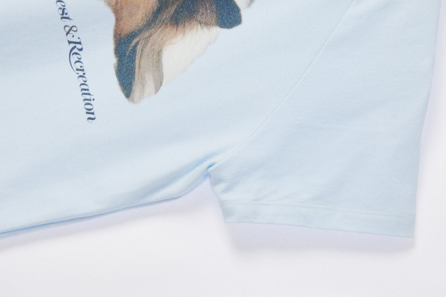 REST & RECREATION -  RIRI CROP T-SHIRT - SKYBLUE