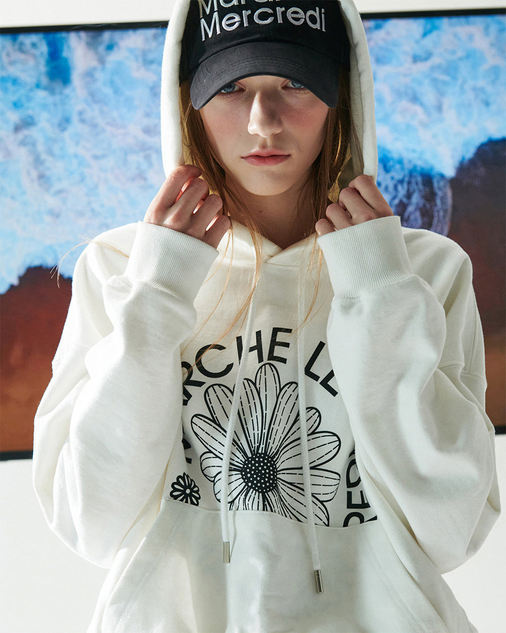 MARDI MERCREDI -  HOODY MARCHE EMBLEM_WHITE BLACK