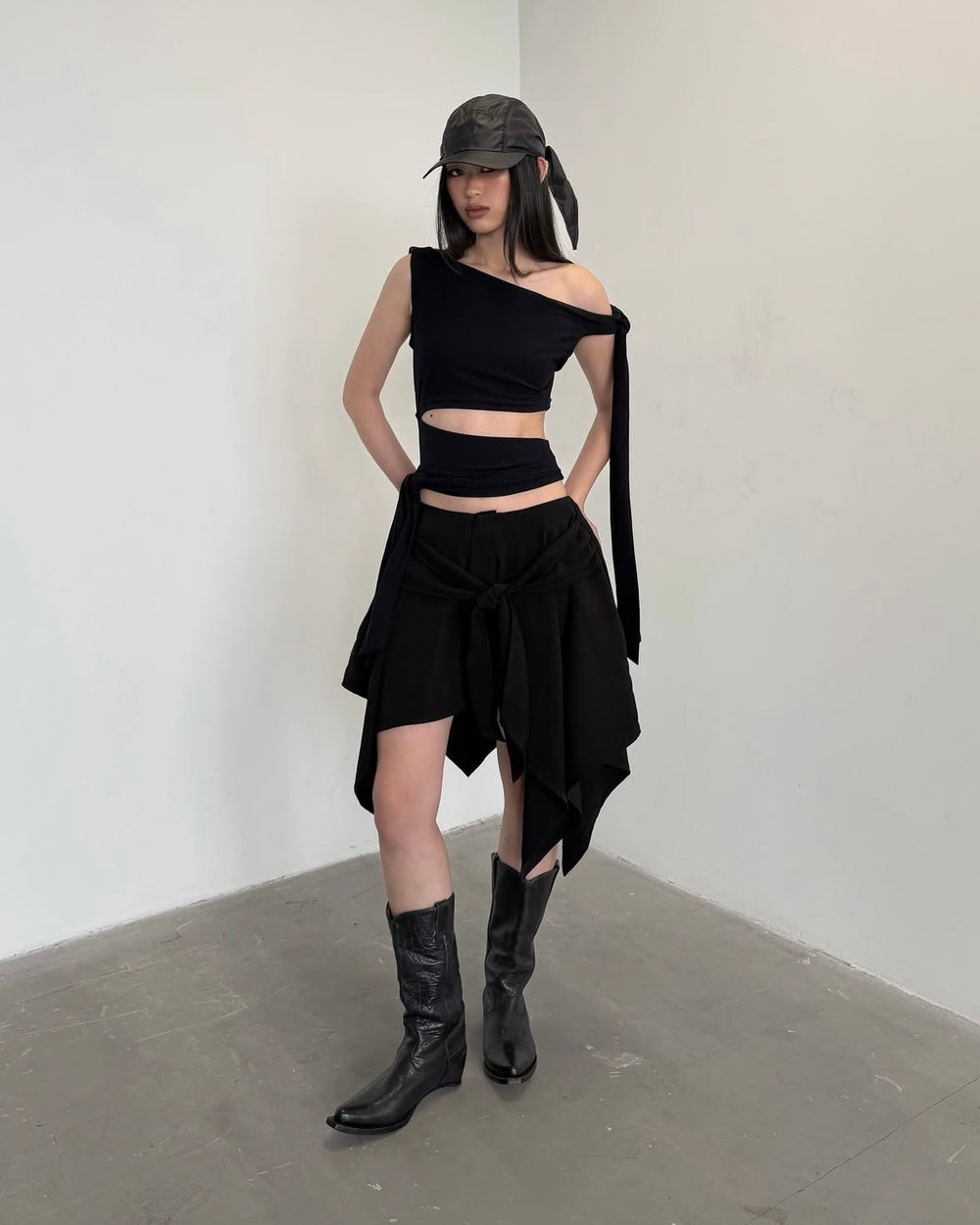 Sagittarius.A+ - Muse Shoulder Tie Top Black (Dispatch in 48hrs)