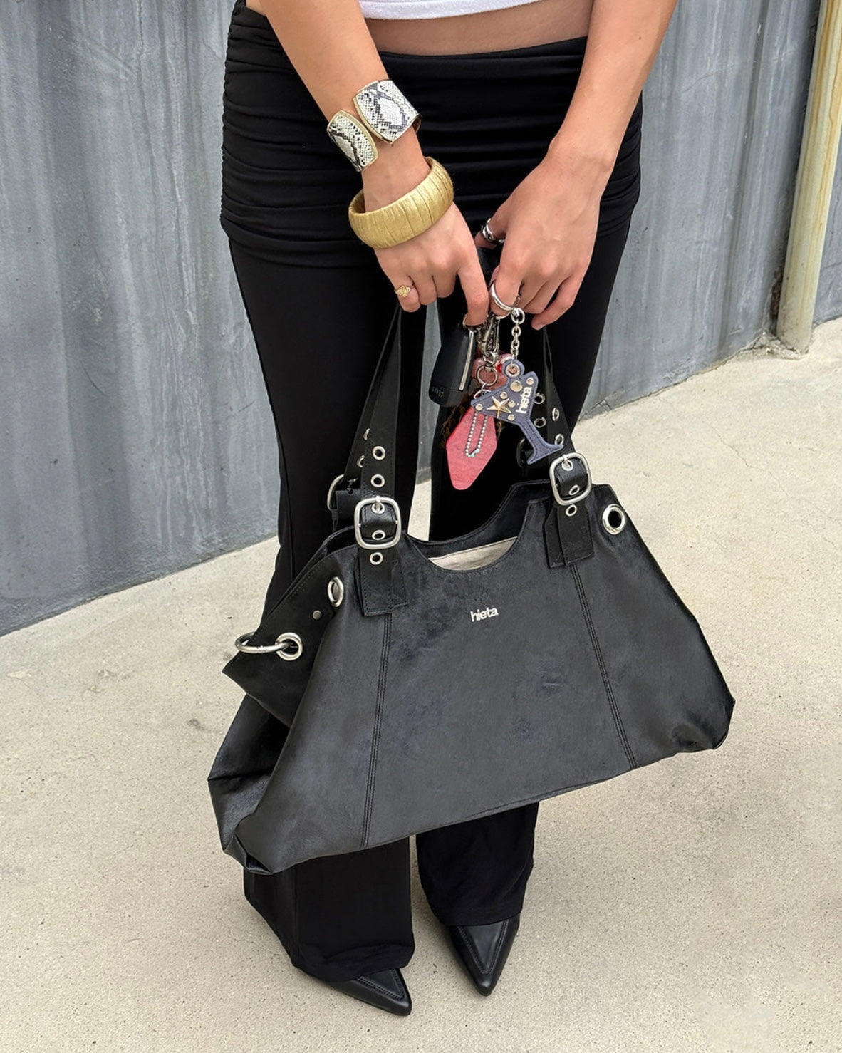 HIETA - Becky / Black