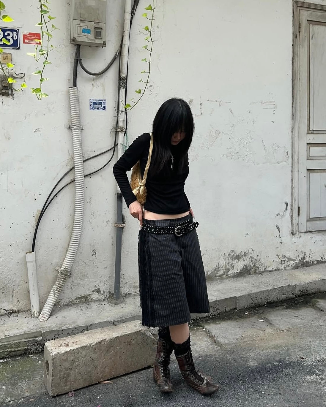 UYU.LABEL - Yoko Capri Pants