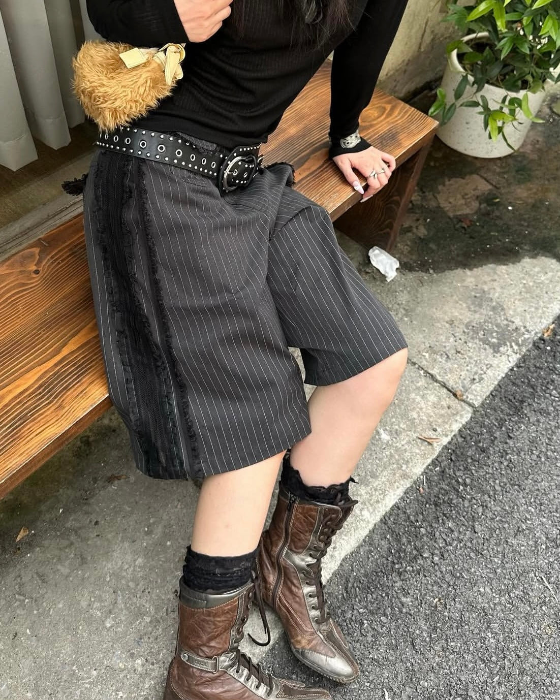 UYU.LABEL - Yoko Capri Pants