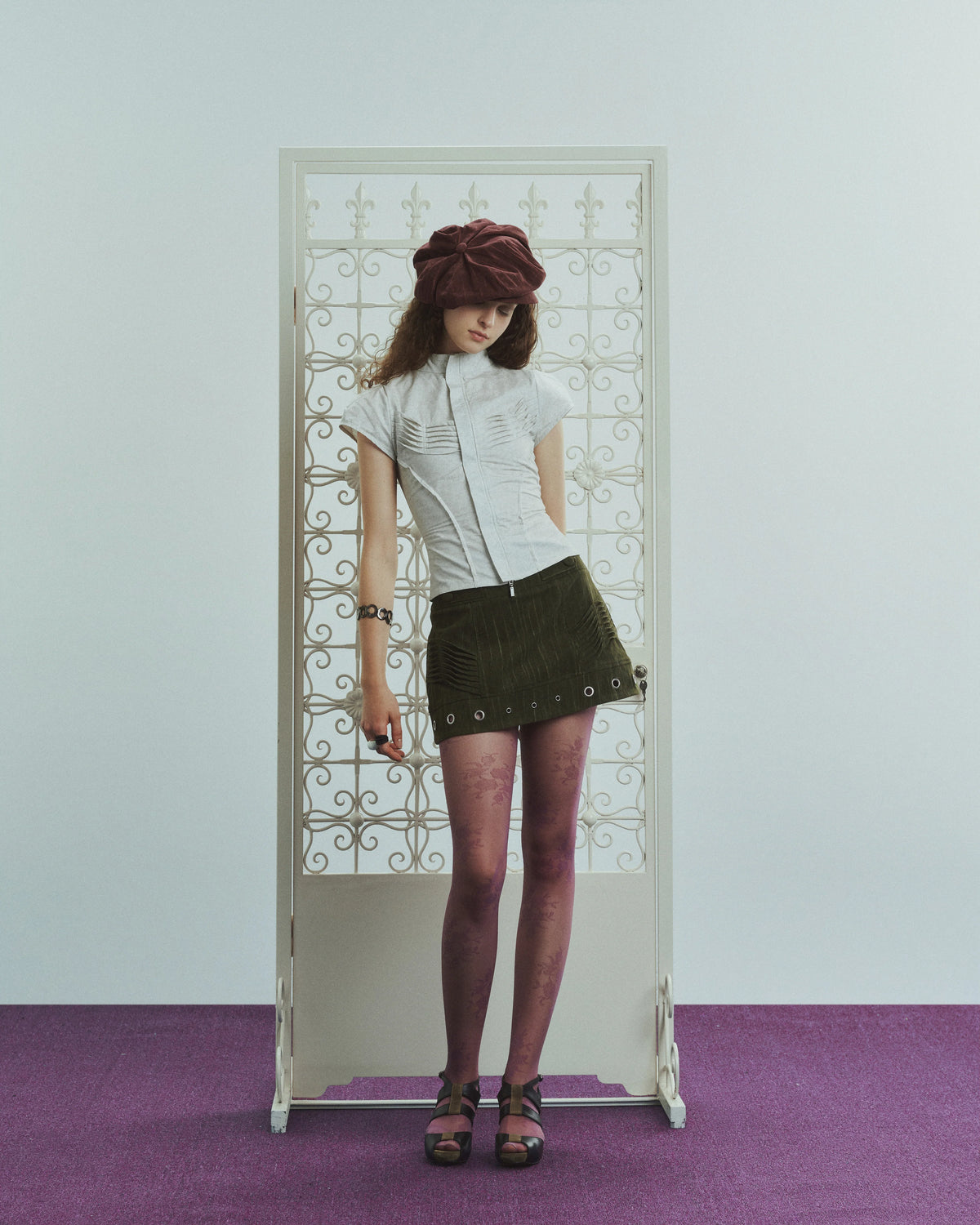 INTO.EIGHT - MURAL SKIRT / Green