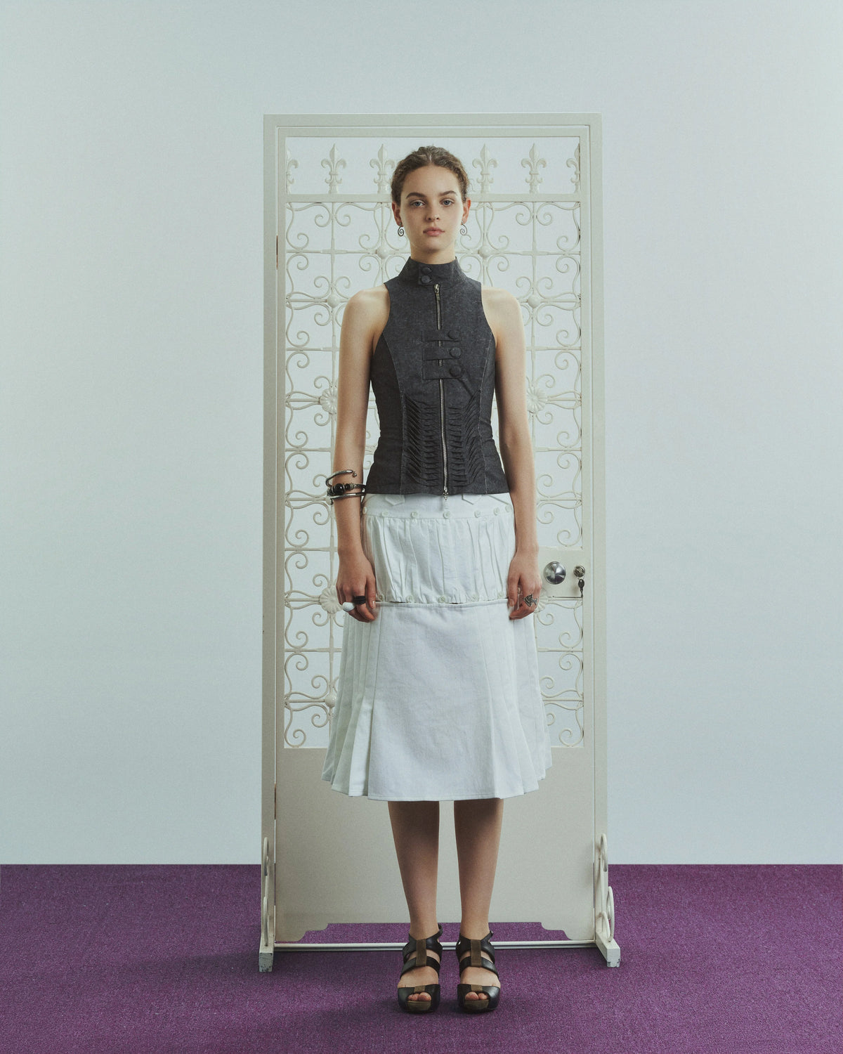 INTO.EIGHT - FACADE SKIRT / White