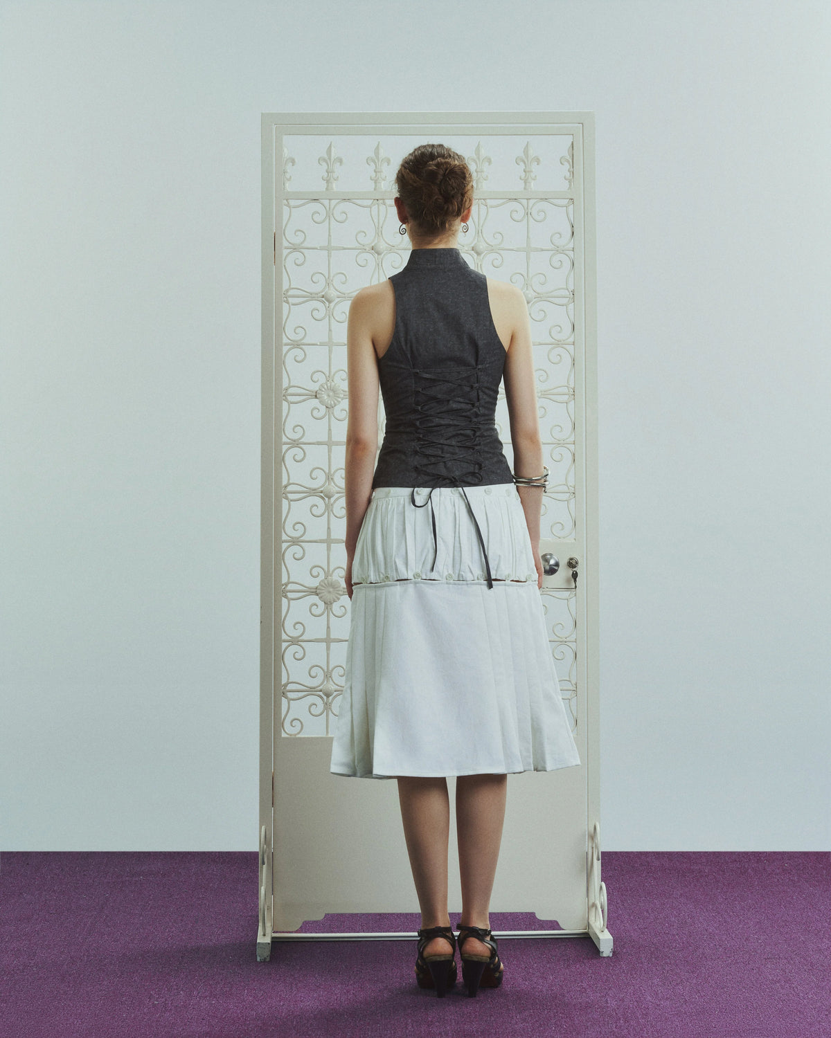 INTO.EIGHT - FACADE SKIRT / White