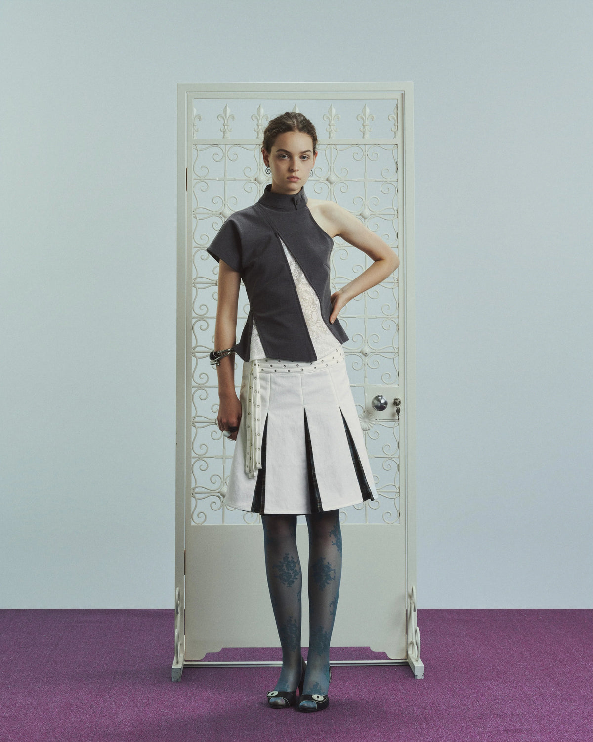 INTO.EIGHT - GALLERY SKIRT (Dispatch in 48hrs)