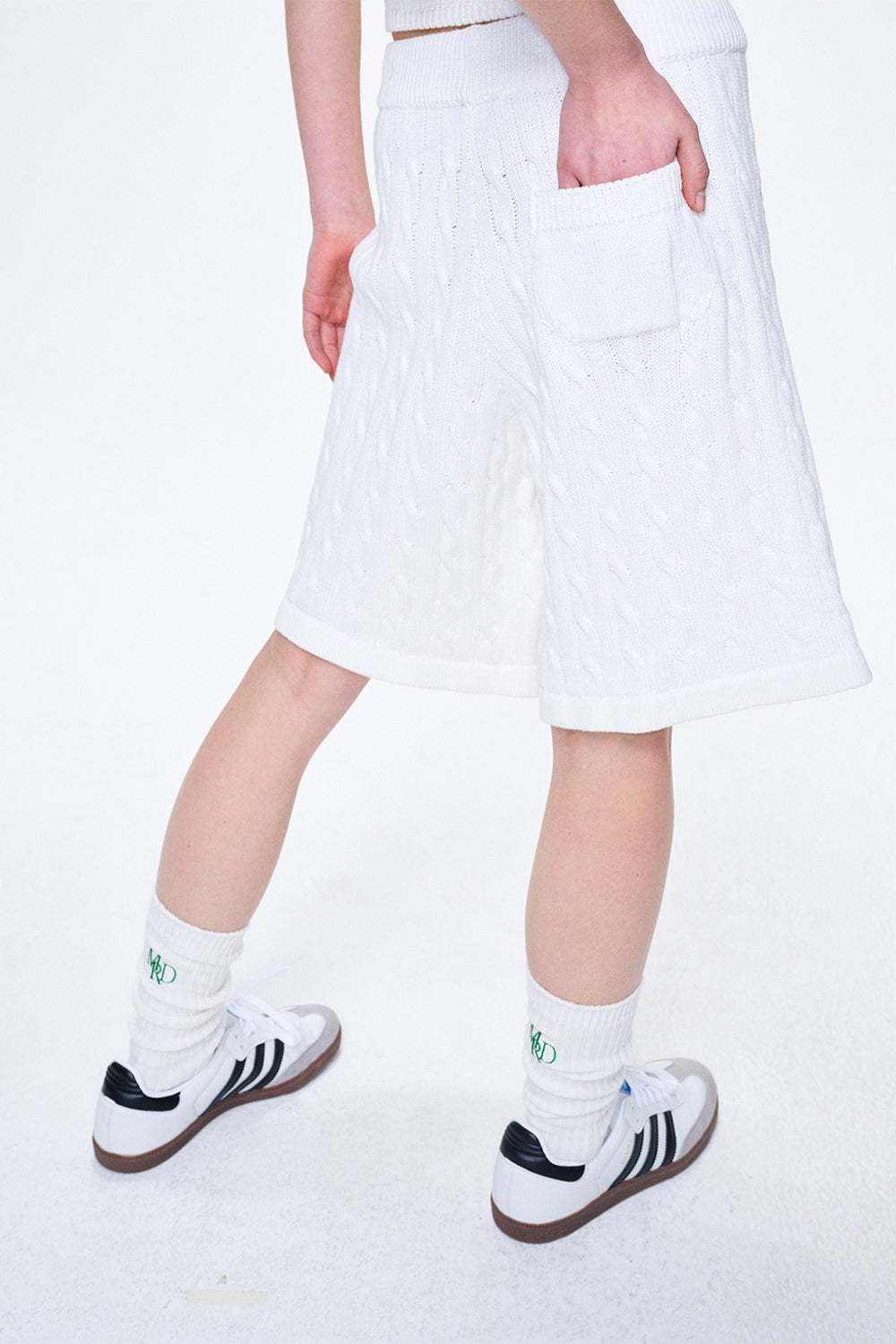 MARDI MERCREDI -  LONG SOCKS MRD LOGO_WHITE GREEN