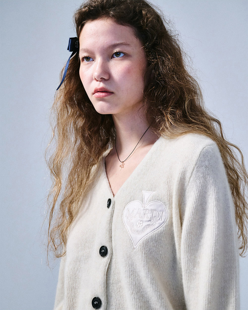 MARDI MERCREDI -  RACCOON BLENDED CARDIGAN V NECK SPADE_CREAM