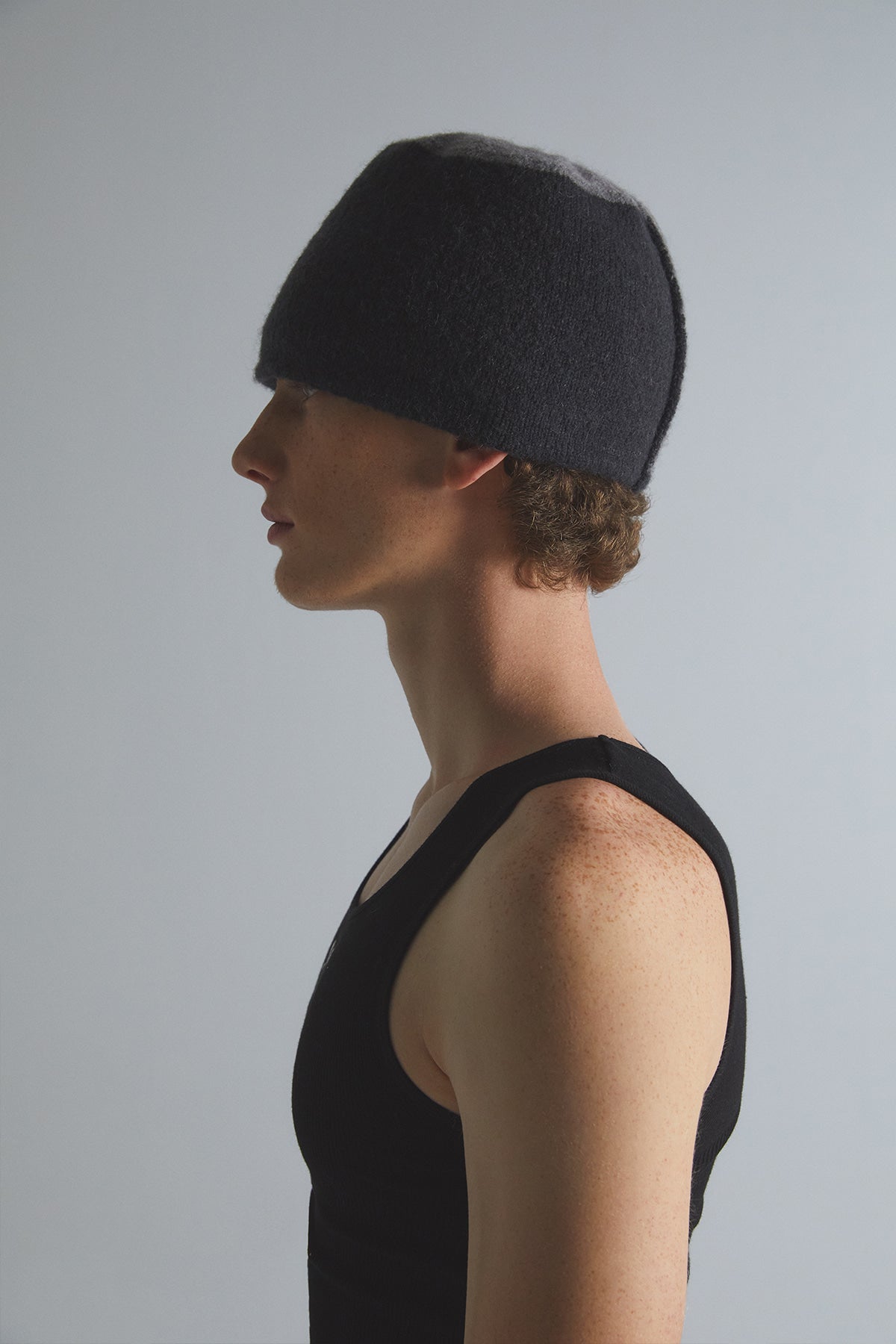 REST & RECREATION -  RR REVERSIBLE BEANIE - GREY