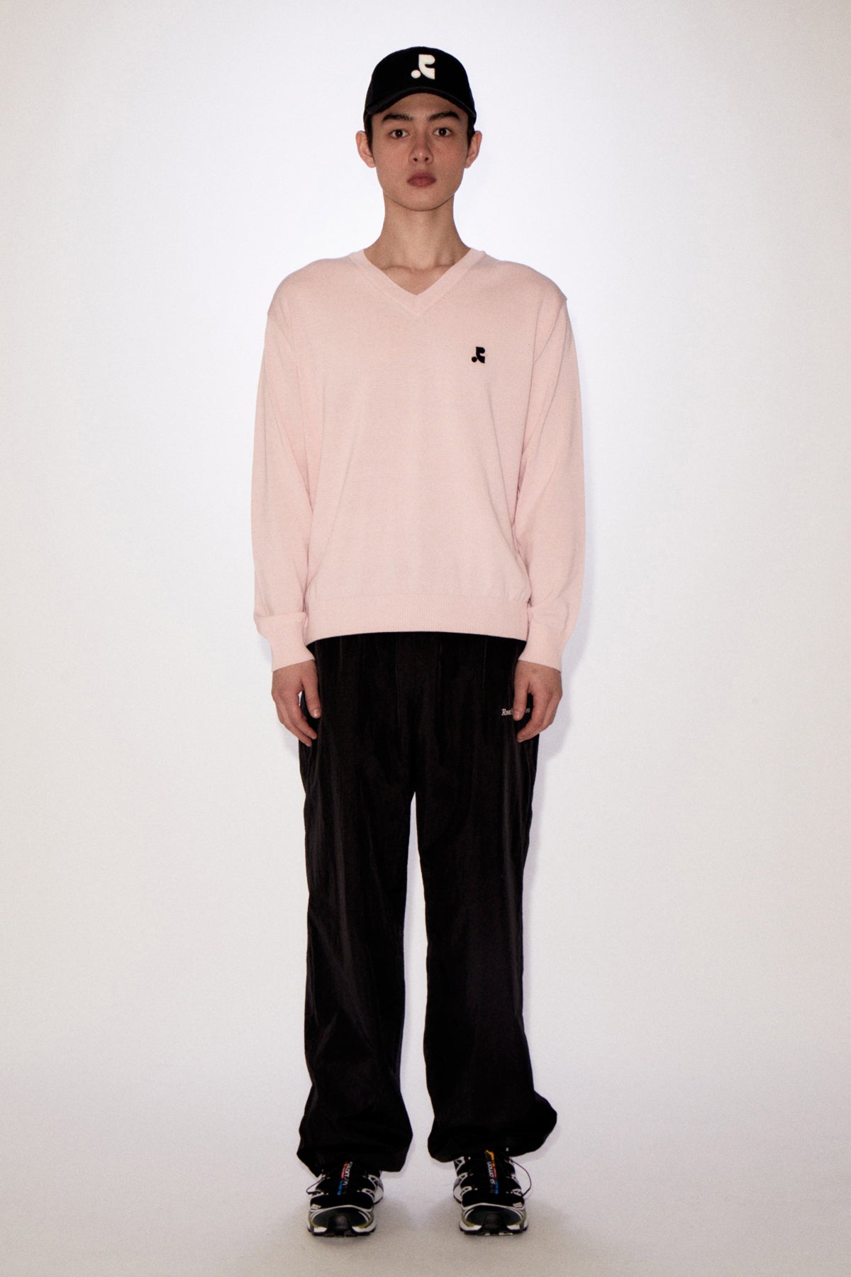 REST & RECREATION -  RR LOGO OVERSIZE V NECK TOP - PINK