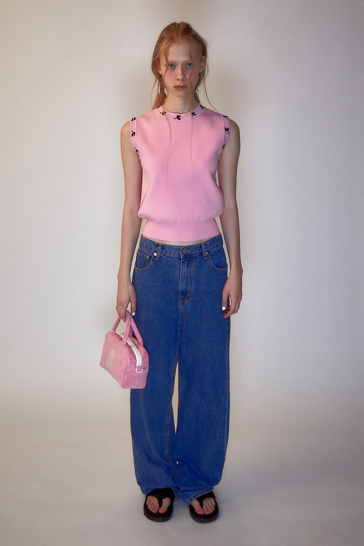 REST & RECREATION -  RR LOGO SLEEVELESS KNIT TOP - PINK