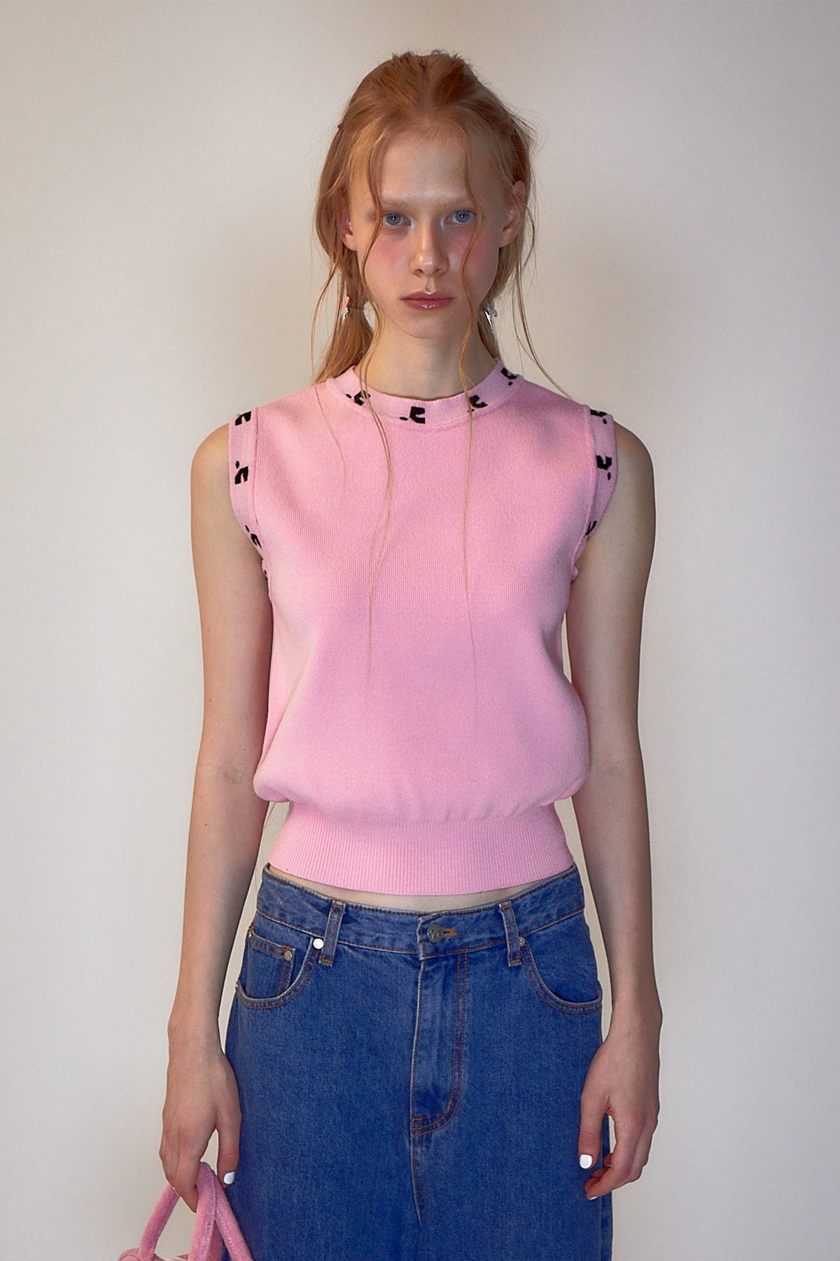 REST & RECREATION -  RR LOGO SLEEVELESS KNIT TOP - PINK