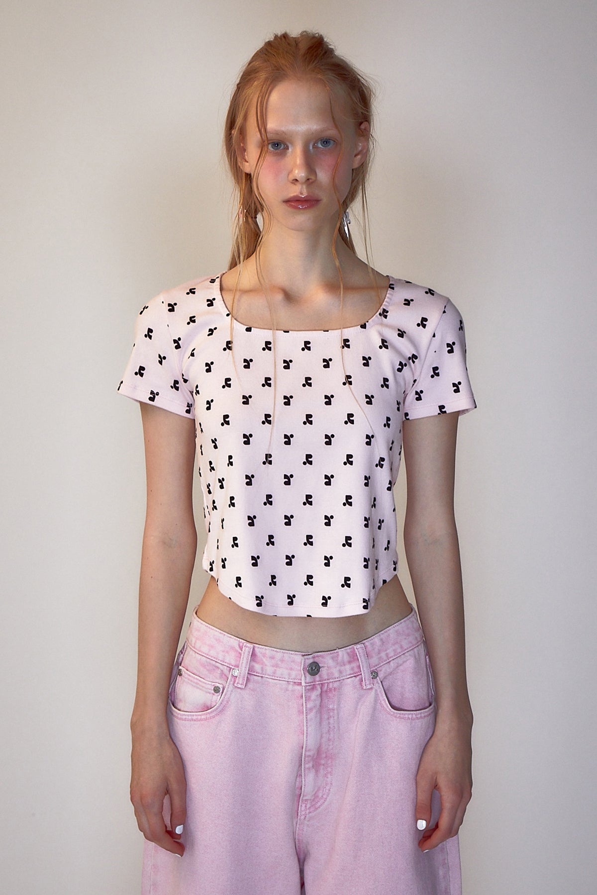 REST & RECREATION -  RR LOGO PATTERN SQUARE NECK T-SHIRT - PINK