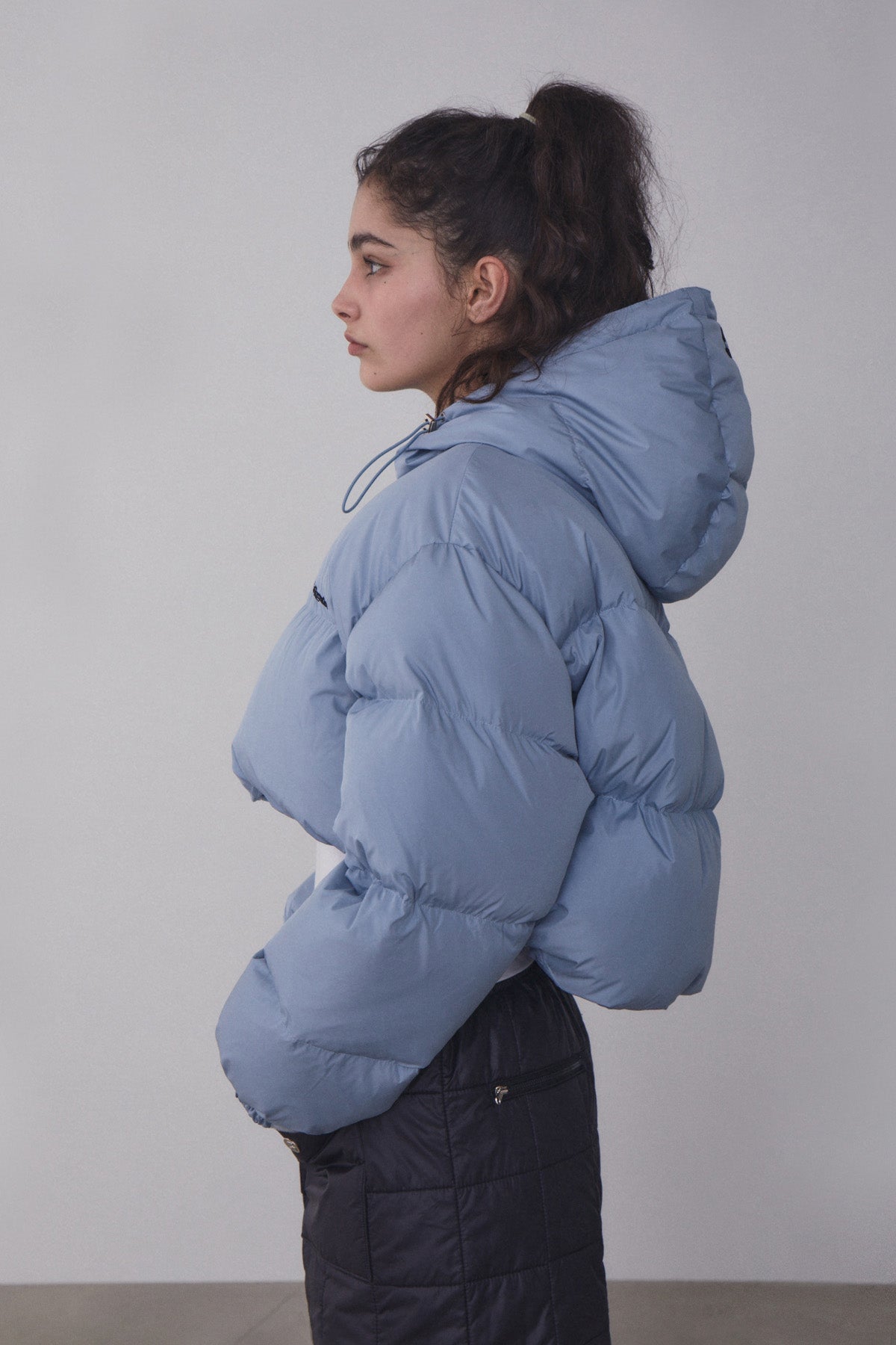 REST & RECREATION -  RR HOOD SHORT DOWN JACKET - BLUE