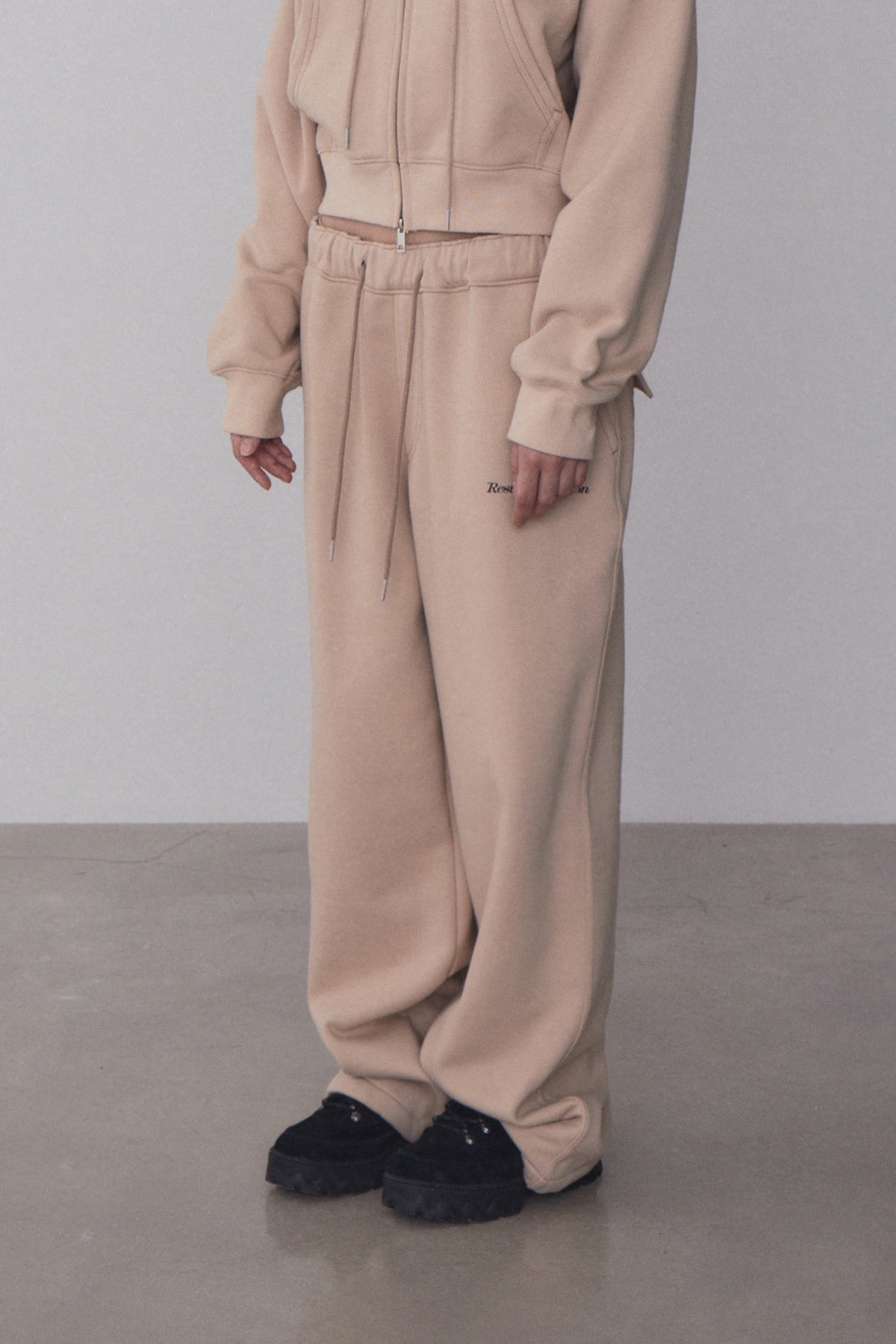 REST & RECREATION -  RR STITCH JOGGER PANTS - BEIGE