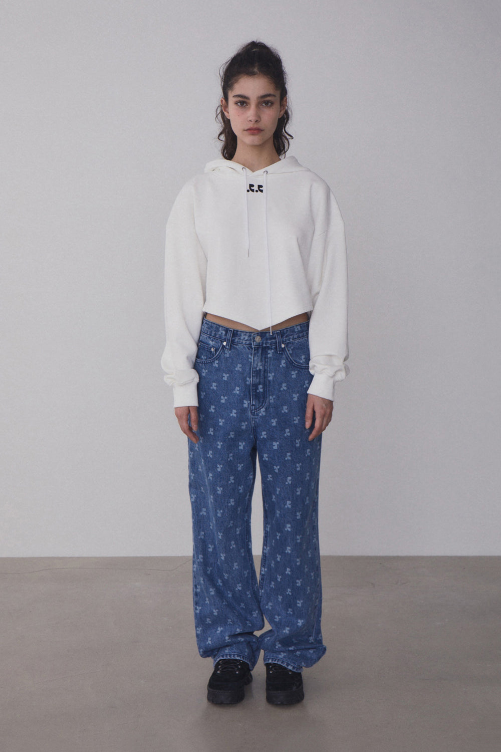 REST & RECREATION -  RR PRINTED DENIM PANTS - BLUE