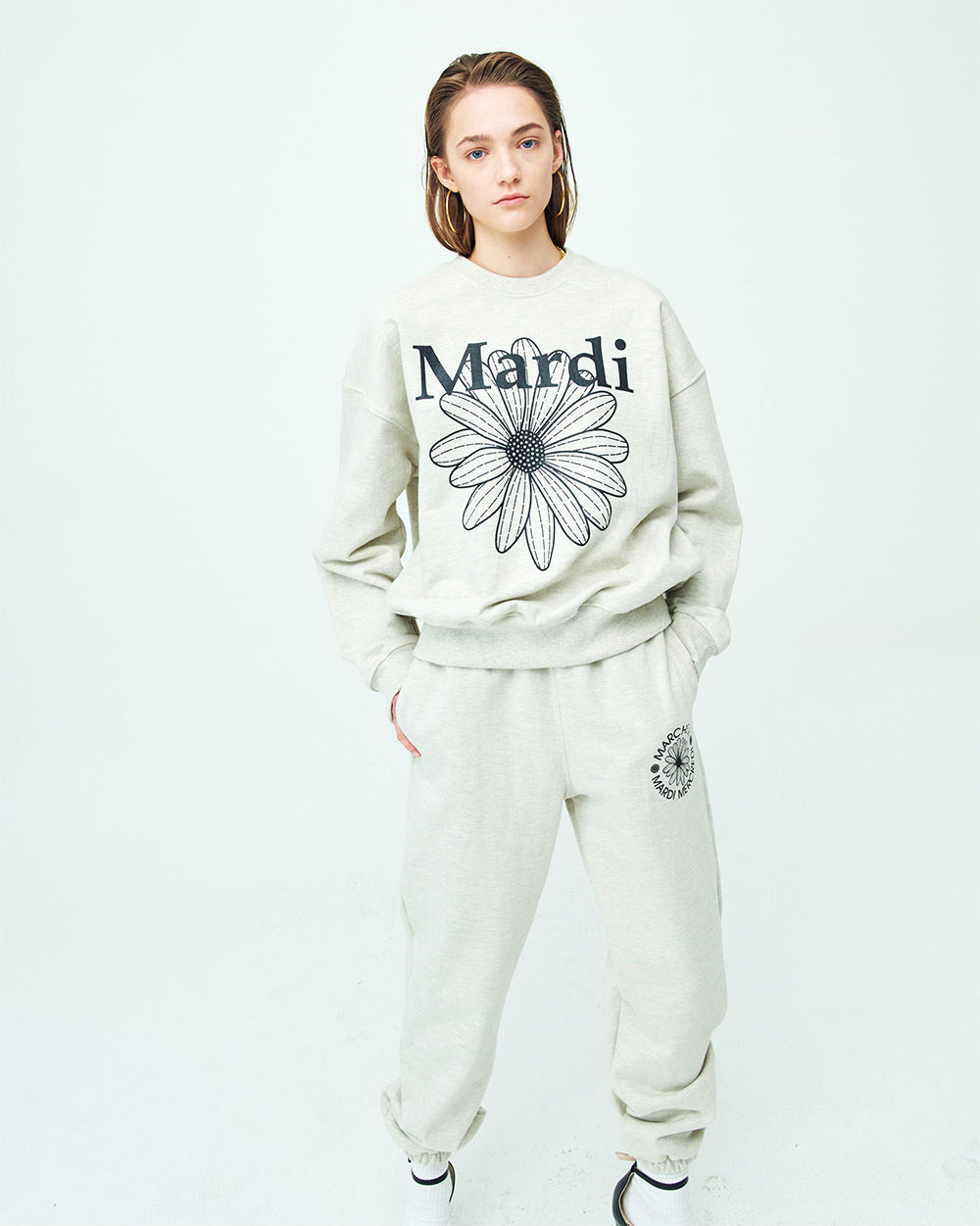 MARDI MERCREDI -  SWEAT PANTS MARCHE EMBLEM_OATMEAL BLACK