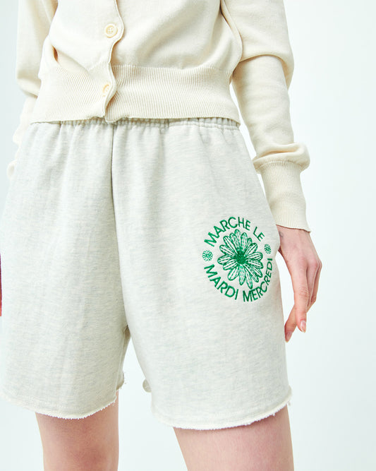 MARDI MERCREDI -  SWEAT SHORTS MARCHE EMBLEM NEEDLEWORK_OATMEAL GREEN