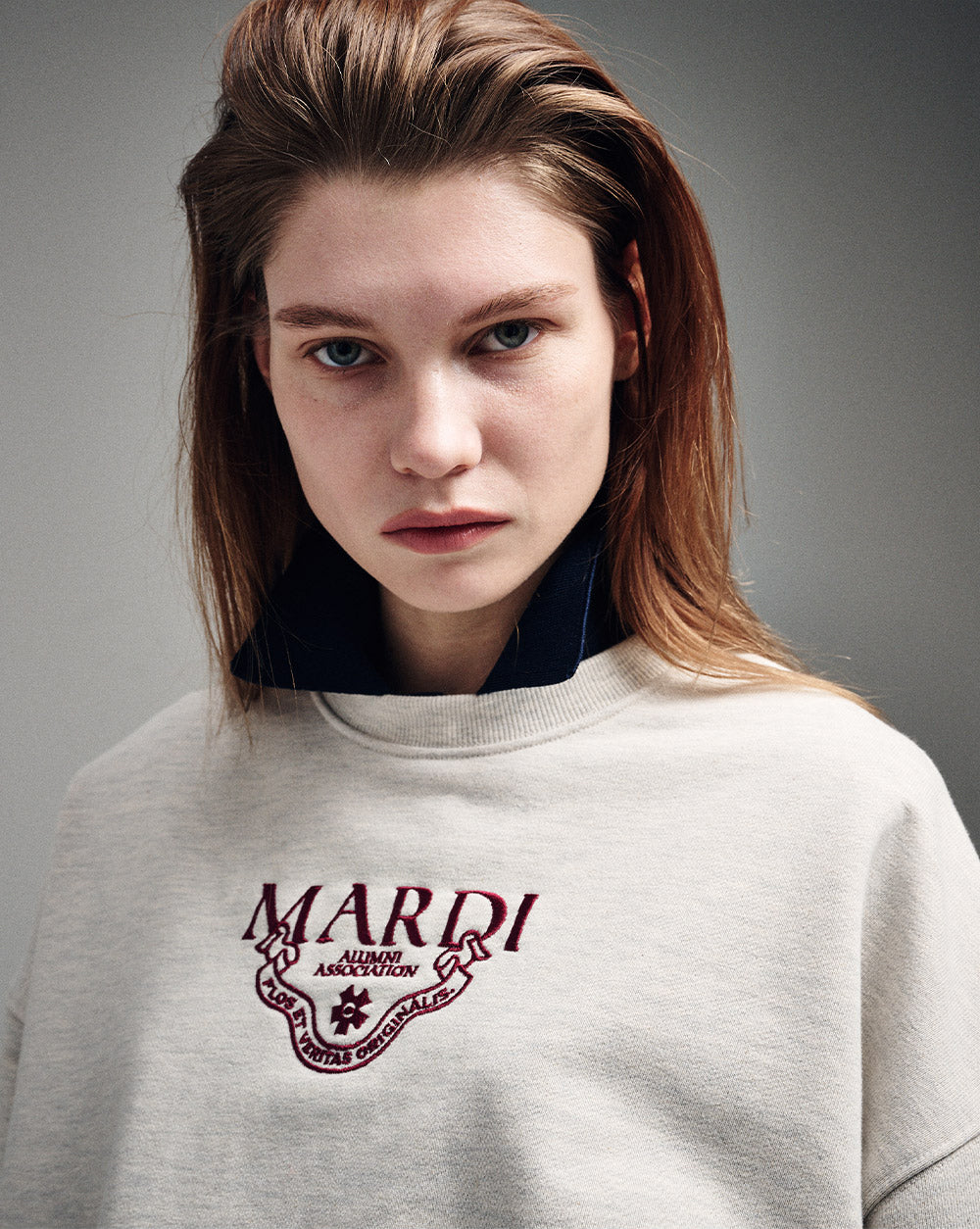 MARDI MERCREDI -  SWEATSHIRT ALUMNI CLASSIQUE NEEDLEWORK_OATMEAL BURGUNDY