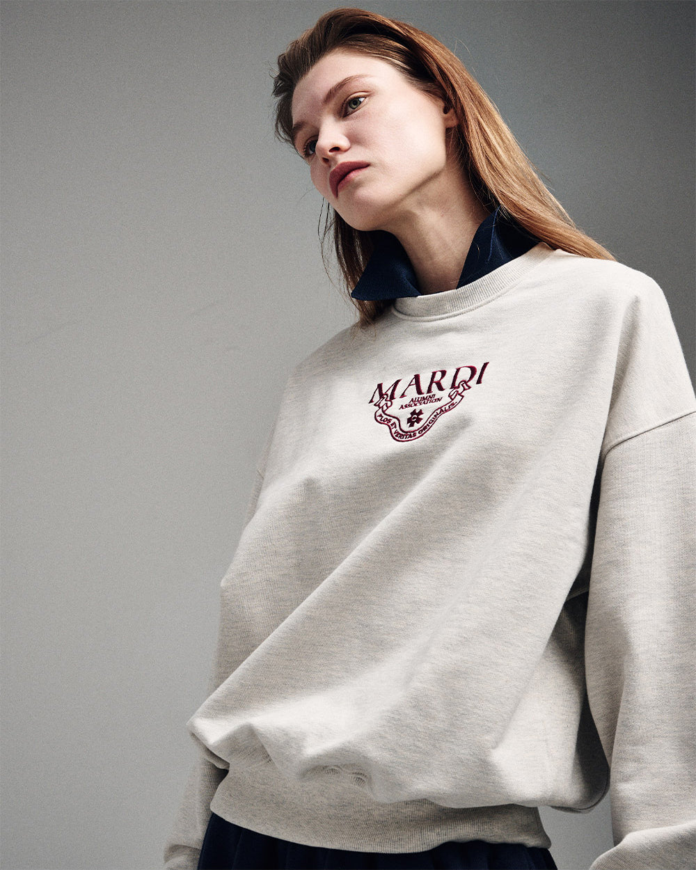 MARDI MERCREDI -  SWEATSHIRT ALUMNI CLASSIQUE NEEDLEWORK_OATMEAL BURGUNDY