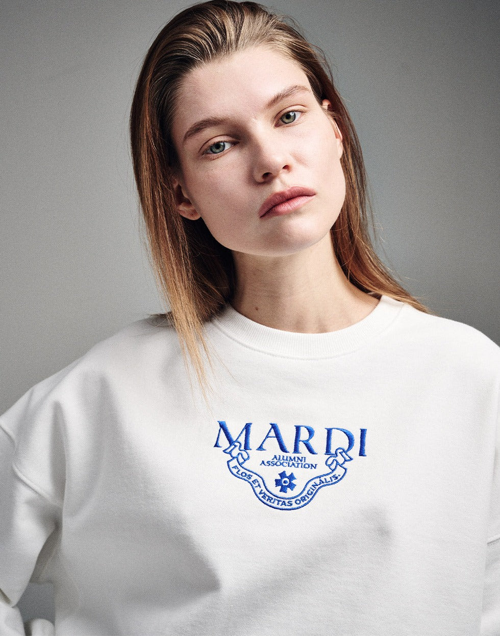 MARDI MERCREDI -  SWEATSHIRT ALUMNI CLASSIQUE NEEDLEWORK_WHITE BLUE