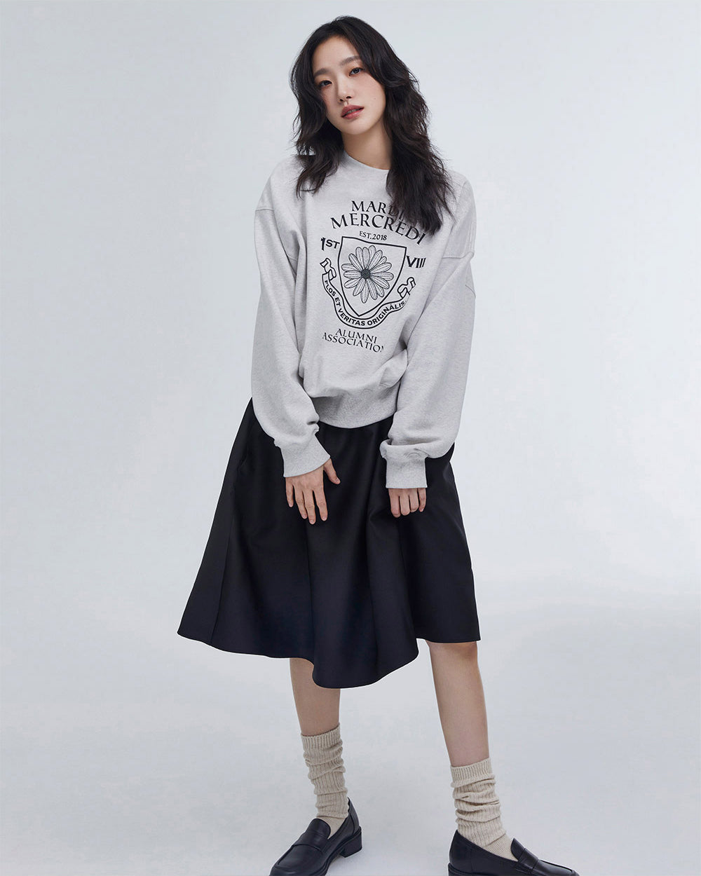 MARDI MERCREDI -  SWEATSHIRT ALUMNI EMBLEM_OATMEAL BLACK