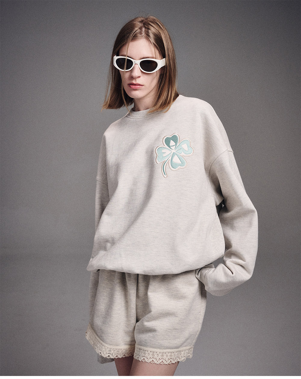 MARDI MERCREDI -  SWEATSHIRT CLOVERMARDI SATIN_OATMEAL MINT