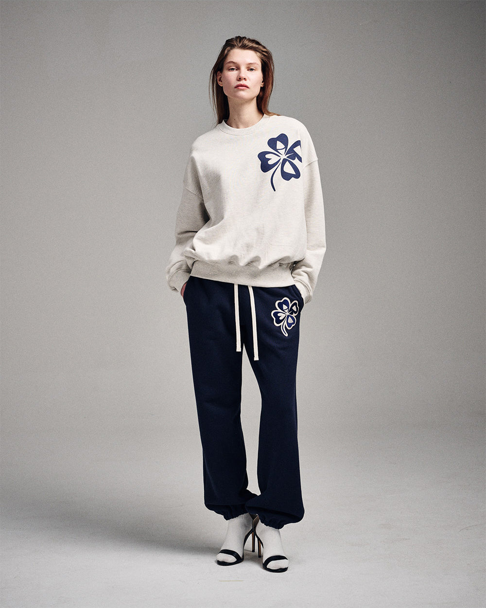 MARDI MERCREDI -  SWEATSHIRT CLOVERMARDI_OATMEAL NAVY