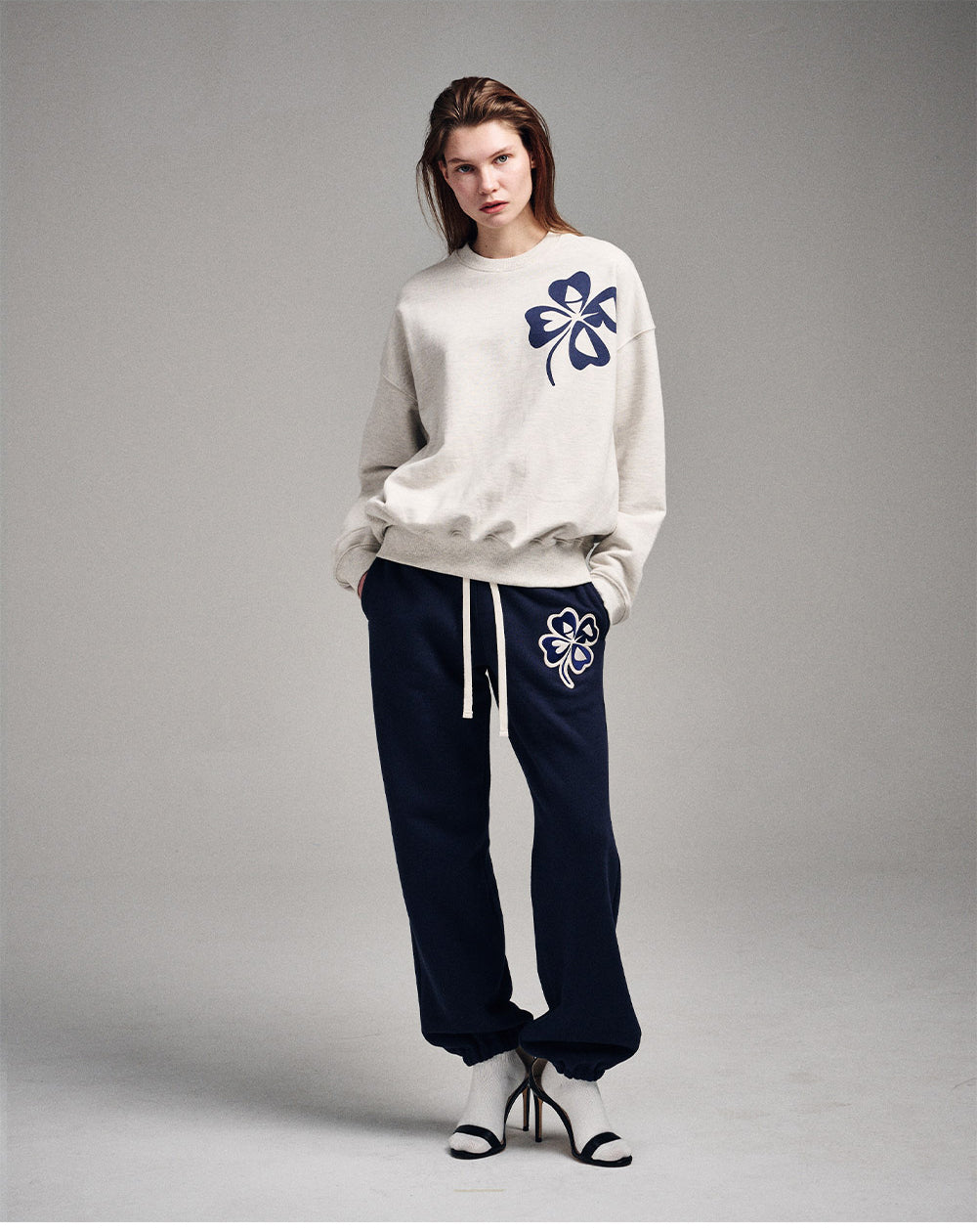 MARDI MERCREDI -  SWEATSHIRT CLOVERMARDI_OATMEAL NAVY