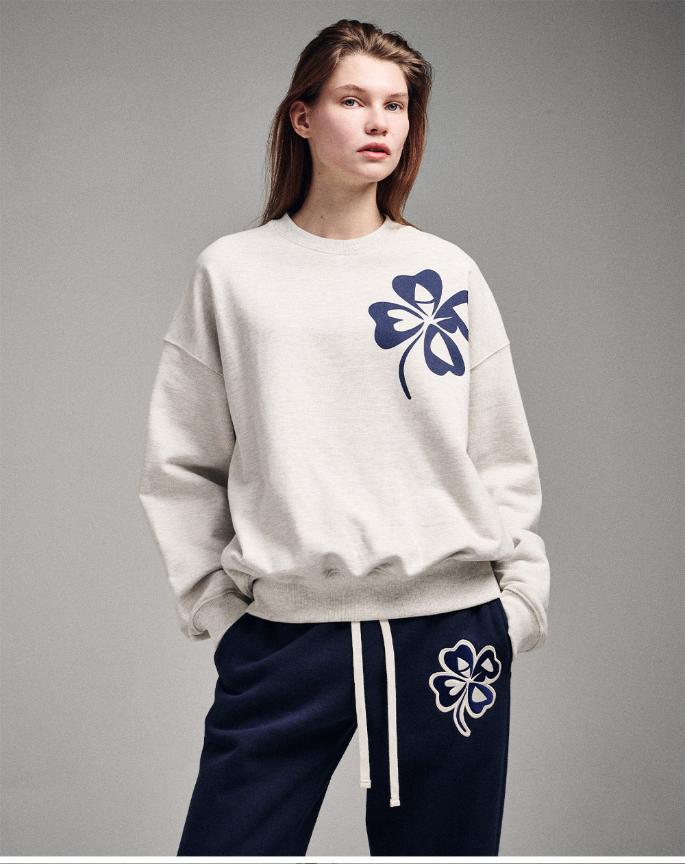 MARDI MERCREDI -  SWEATSHIRT CLOVERMARDI_OATMEAL NAVY