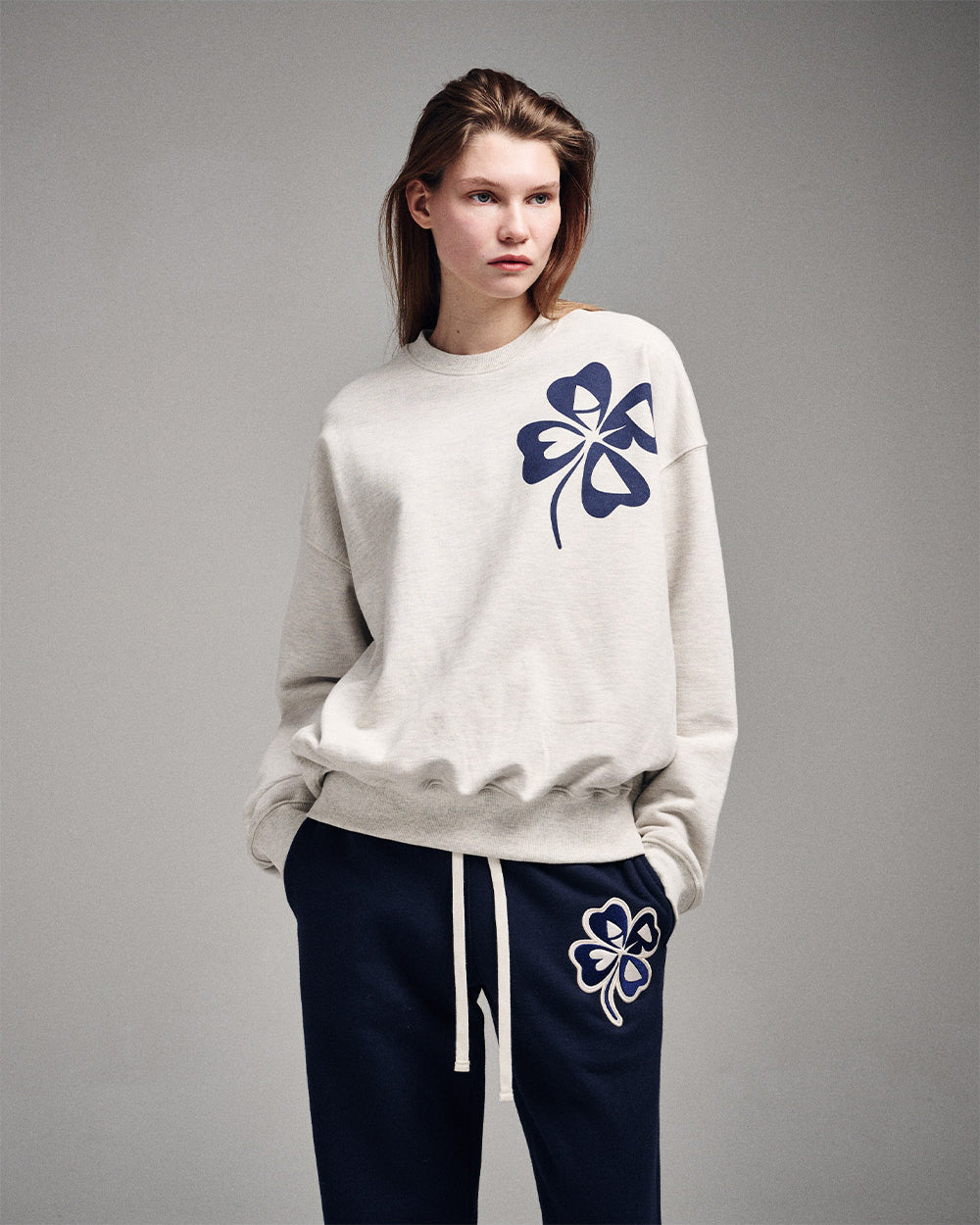 MARDI MERCREDI -  SWEATSHIRT CLOVERMARDI_OATMEAL NAVY