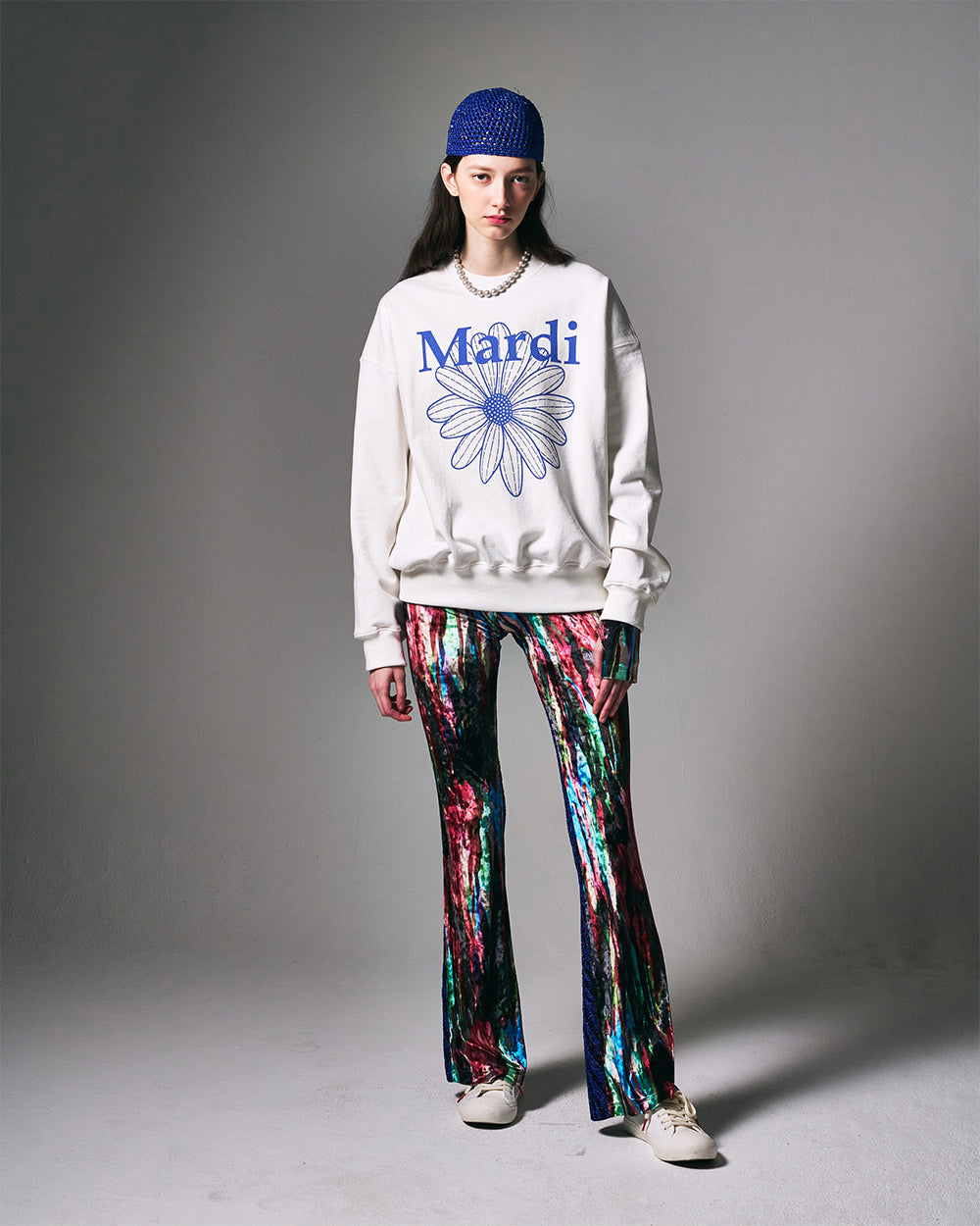 MARDI MERCREDI -  SWEATSHIRT FLOWERMARDI_WHITE VIVIDBLUE