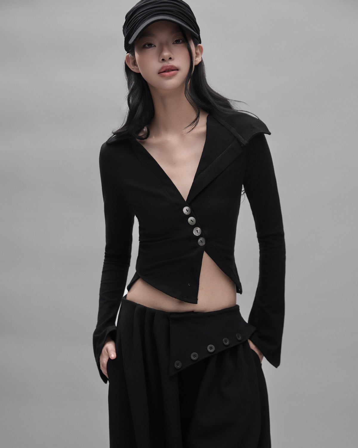Sagittarius.A+ - Galleria Button Top / Black