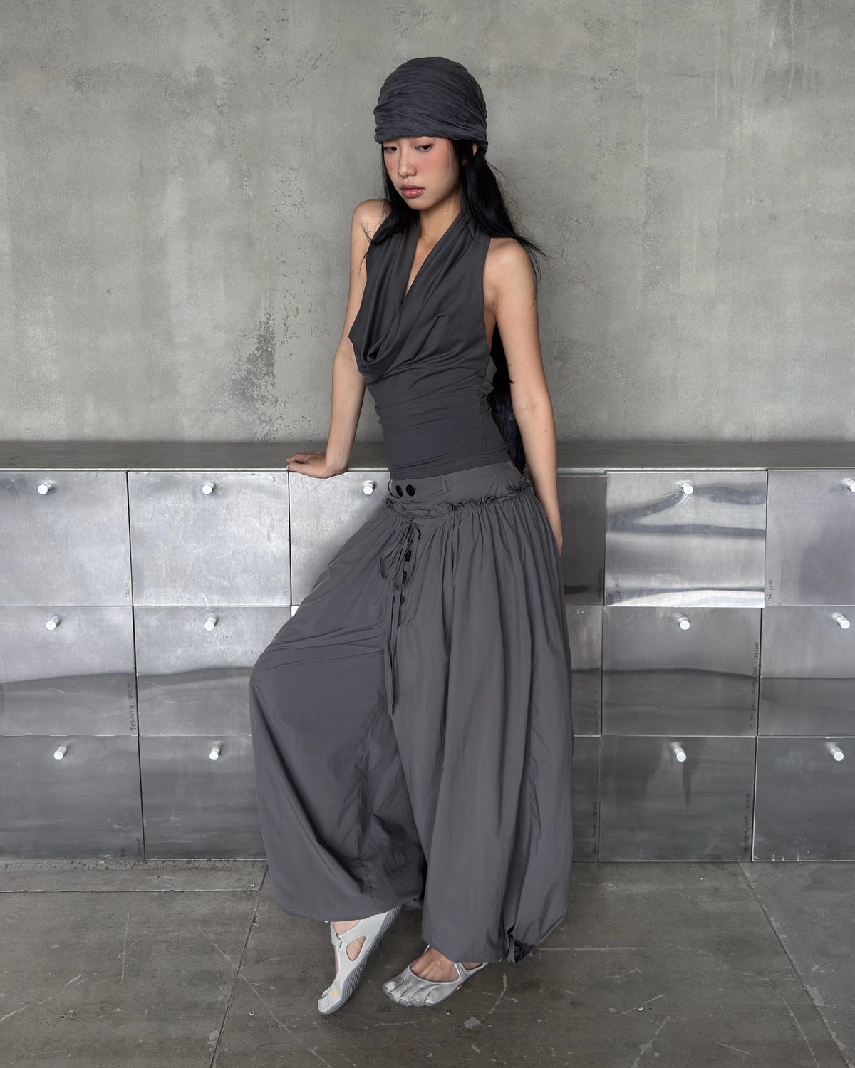 Sagittarius.A+ - Kaelis Ruched Balloon Pants / Grey