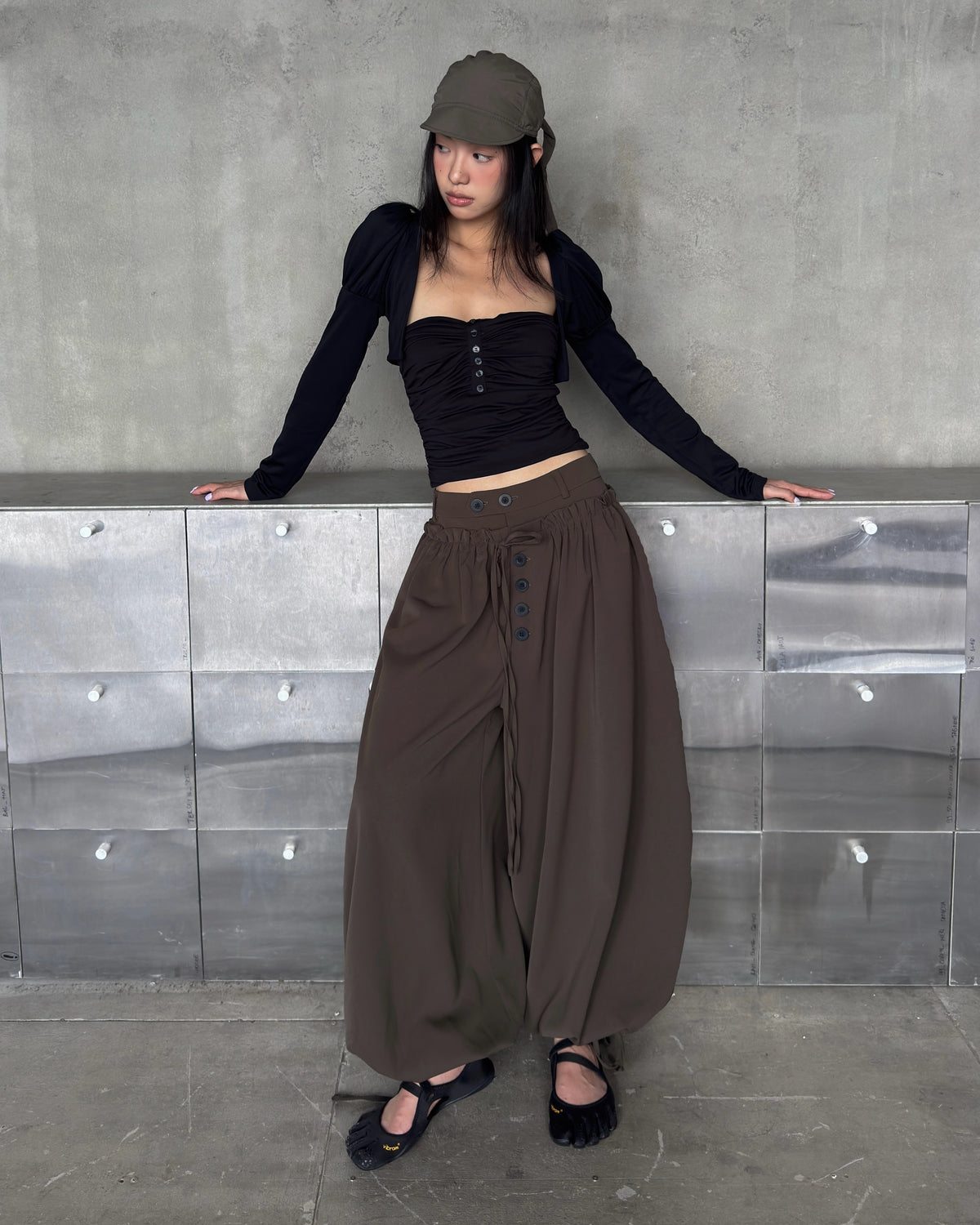 Sagittarius.A+ - Kaelis Ruched Balloon Pants / Brown