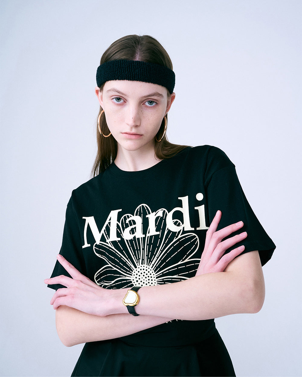 韓国ブランドTSHIRT FLOWERMARDI_BLACK CREAMTシャツ MARDI MERCREDI - TSHIRT FLOWERMARDI_BLACK CREAM | Shop Unique