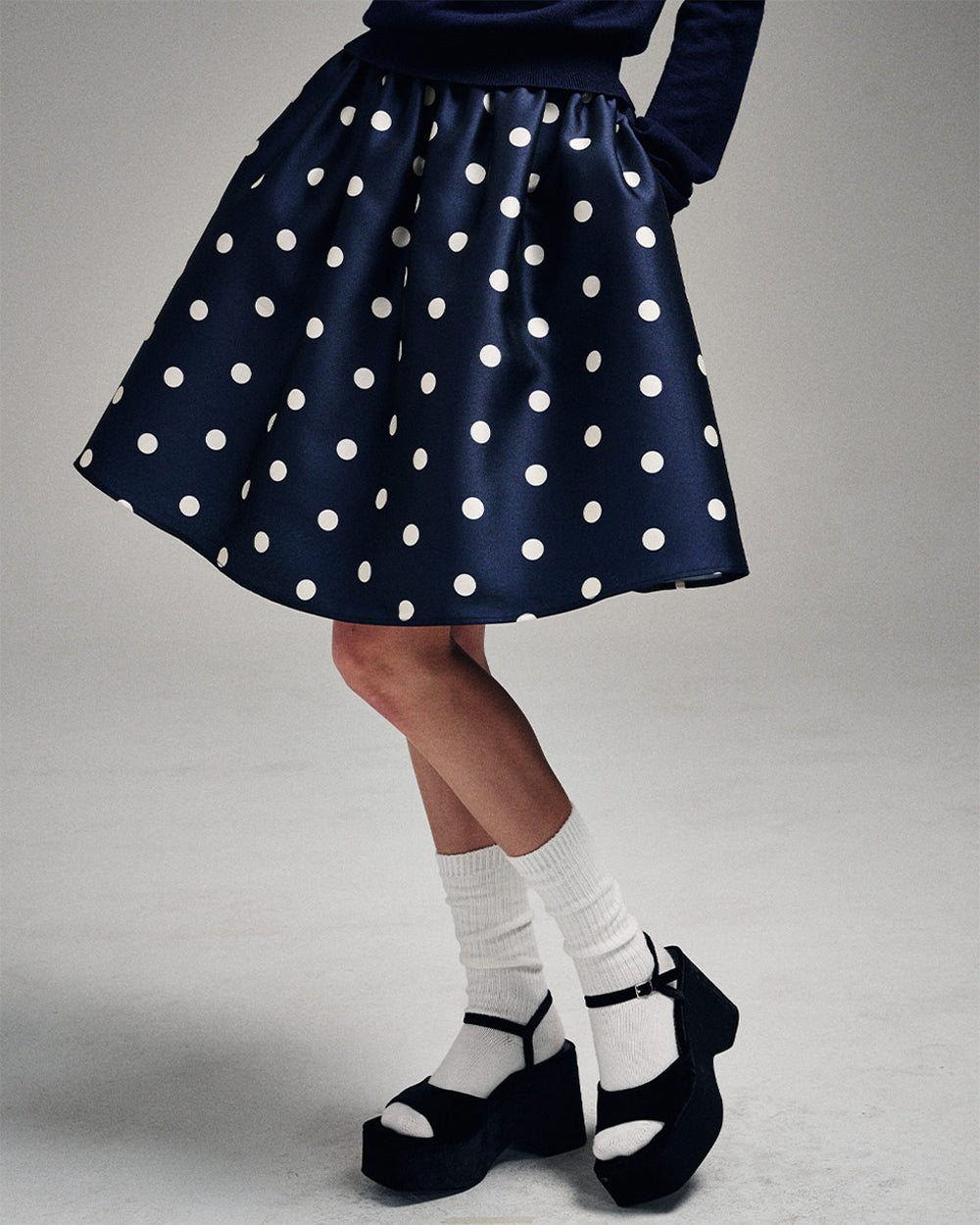 MARDI MERCREDI -  VOLUME MIDI SKIRT CRAPE DOT_NAVY