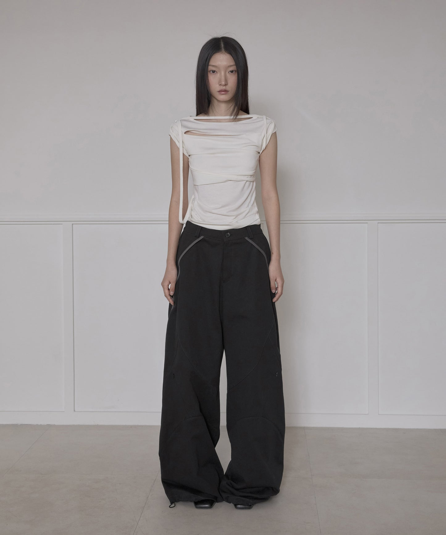 FLAREUP - Asymmetrical Wide Pants / Black