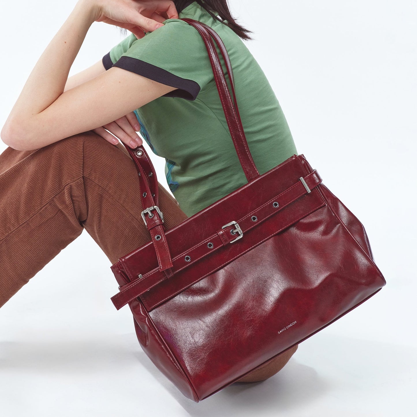 SAMO ONDOH - belt flap bag M vampire blood